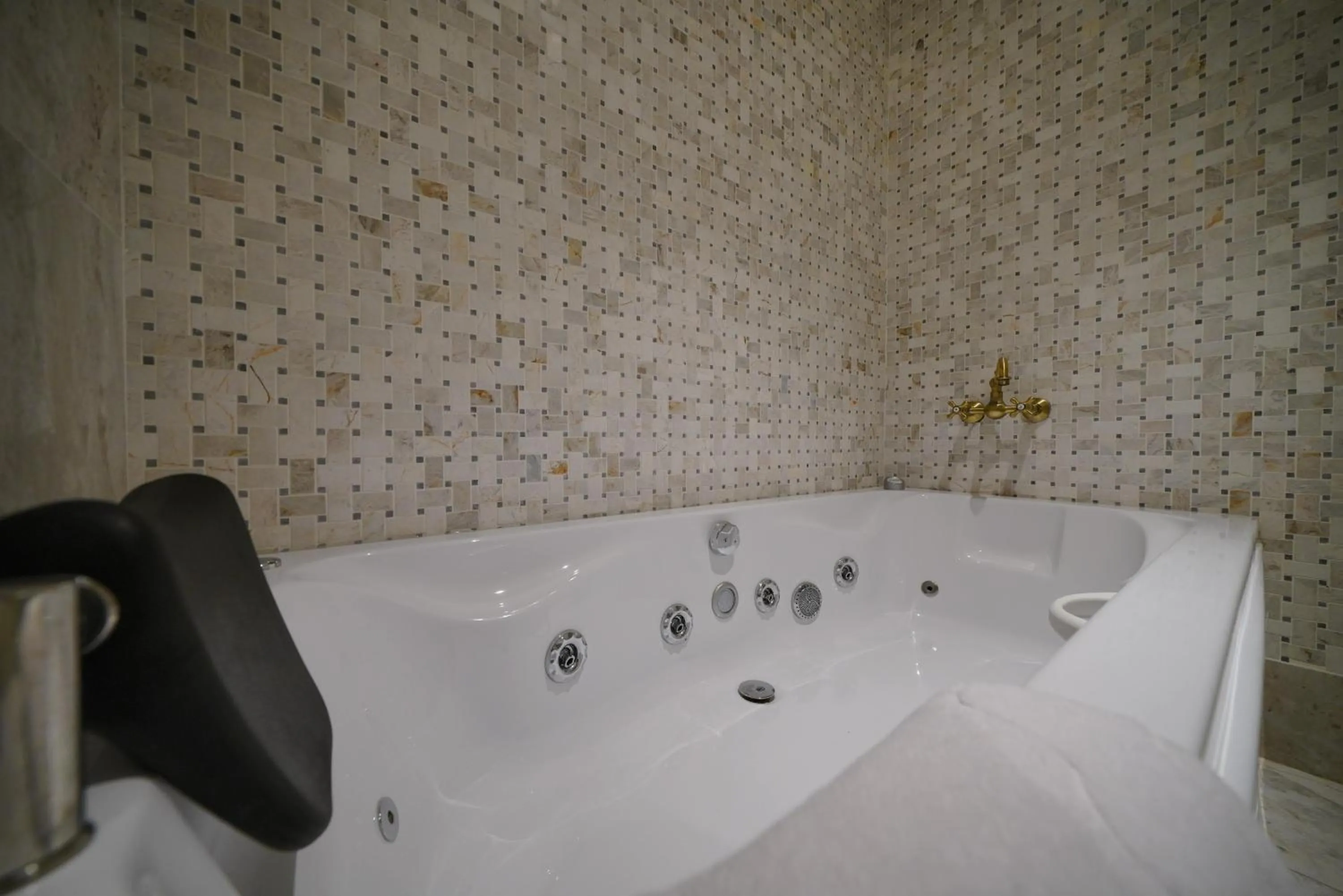 Bath in Zemi Hotel Cappadocia