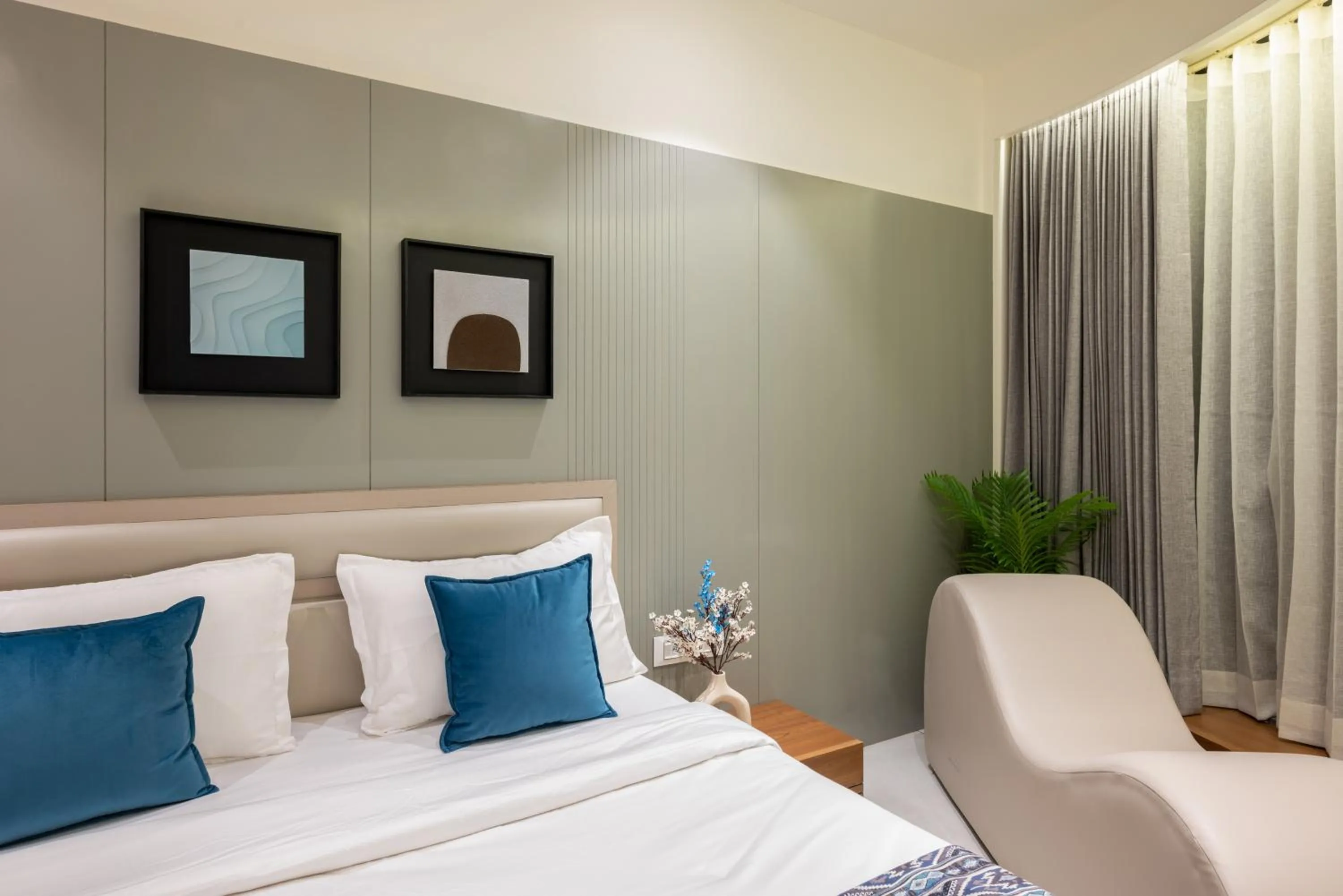 Bedroom, Bed in The Zuree Hotel