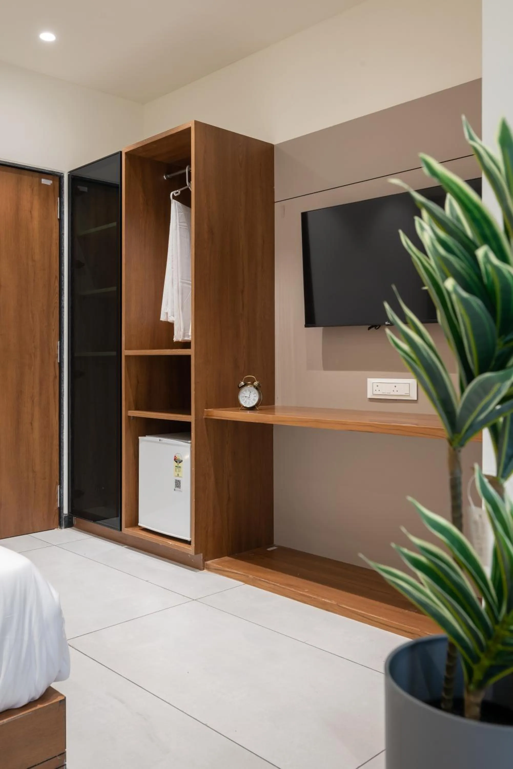 TV and multimedia, Bed in The Zuree Hotel