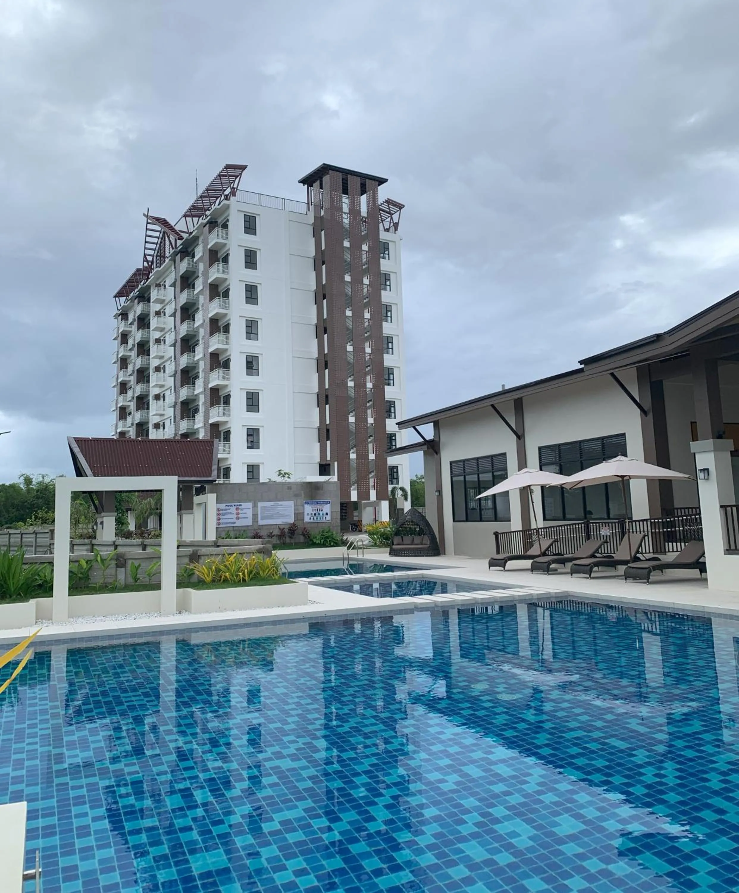 Swimming pool in SAL'S Oceancrest Suite