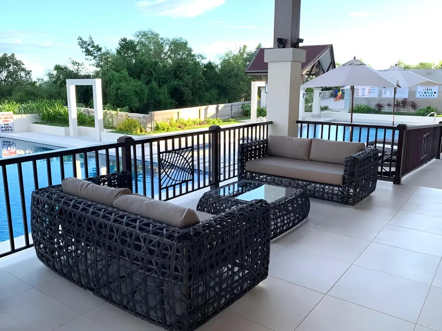 Swimming pool in SAL'S Oceancrest Suite