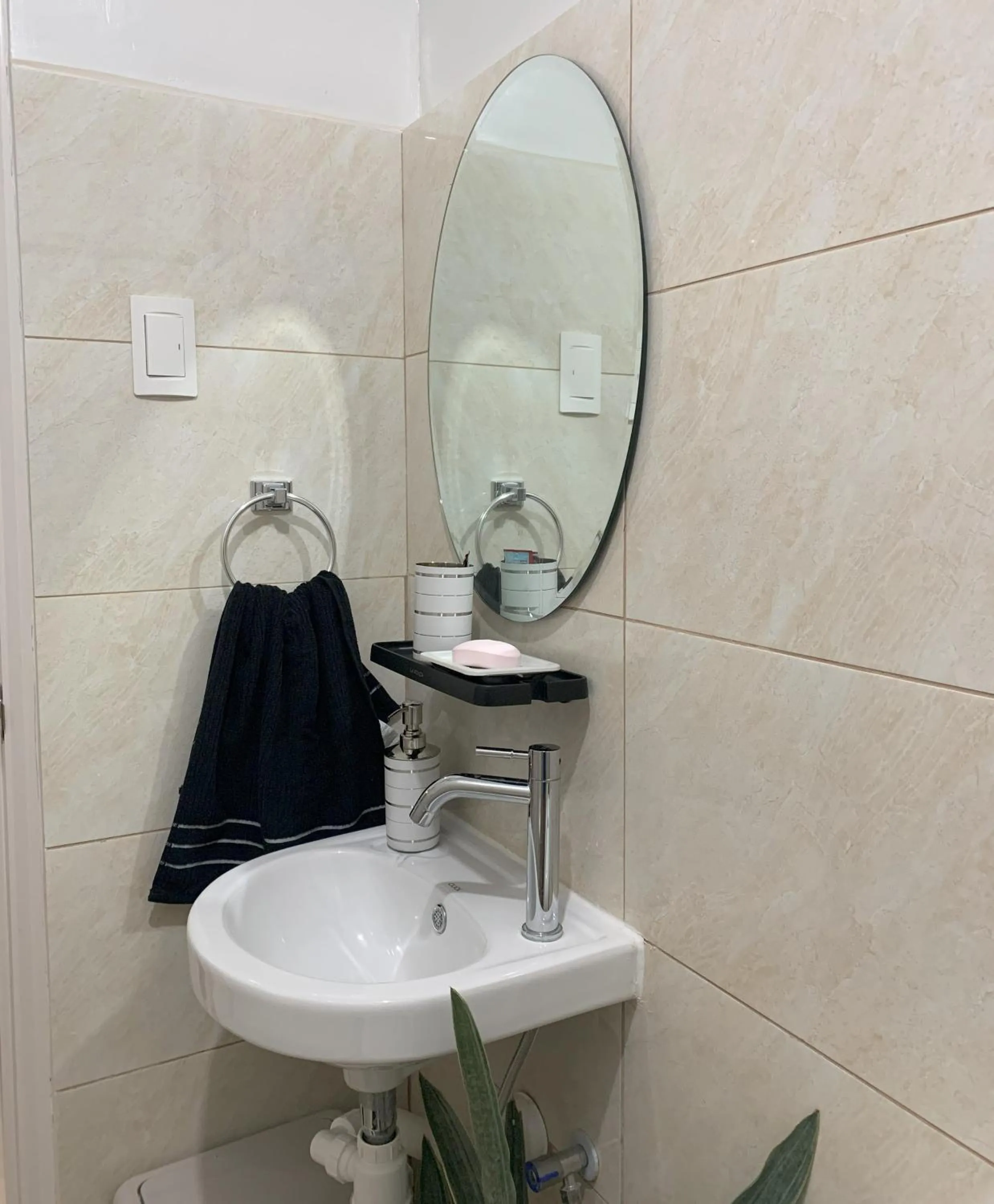 Bathroom in SAL'S Oceancrest Suite