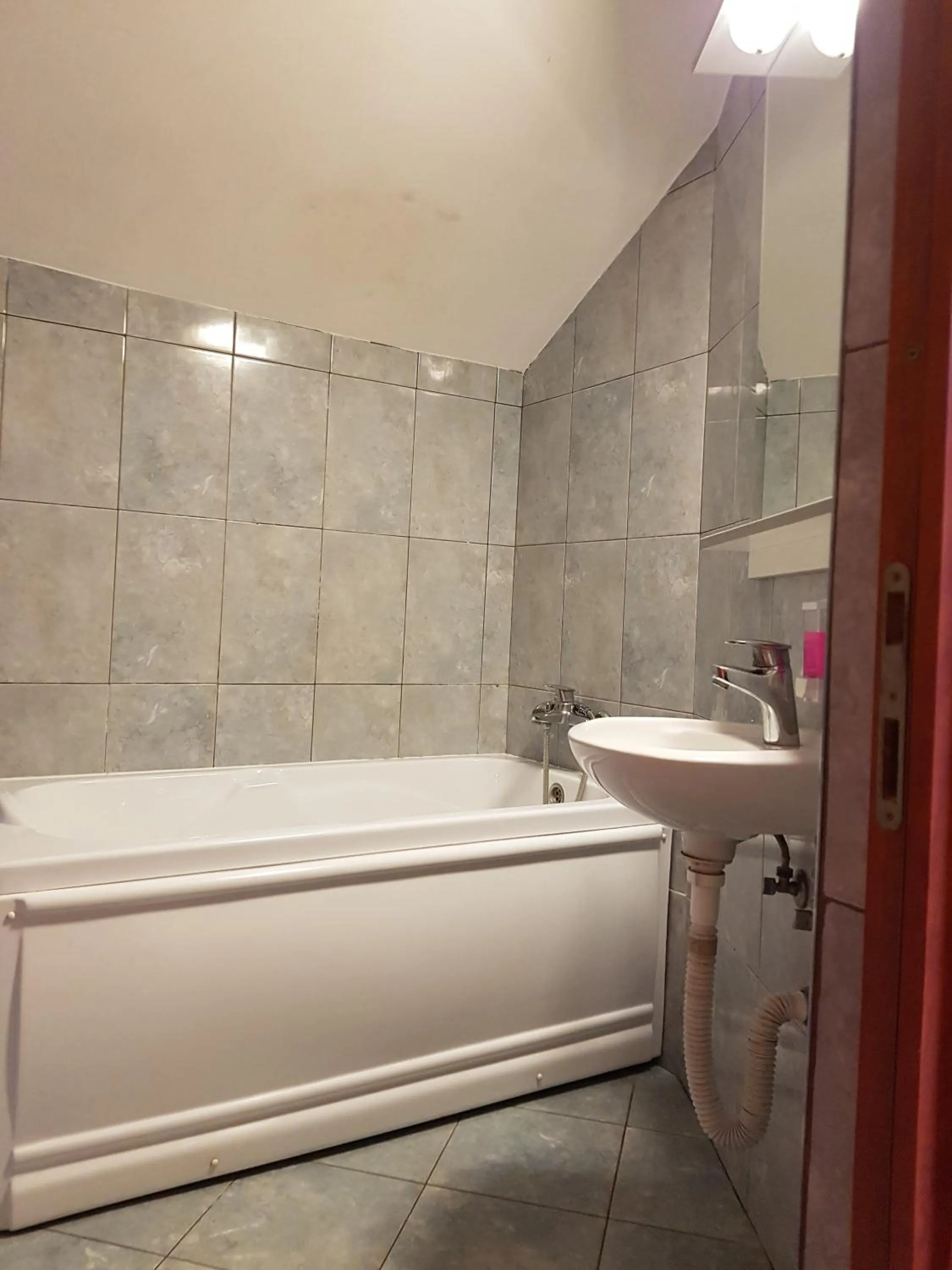 Bathroom in Motel Al Capone