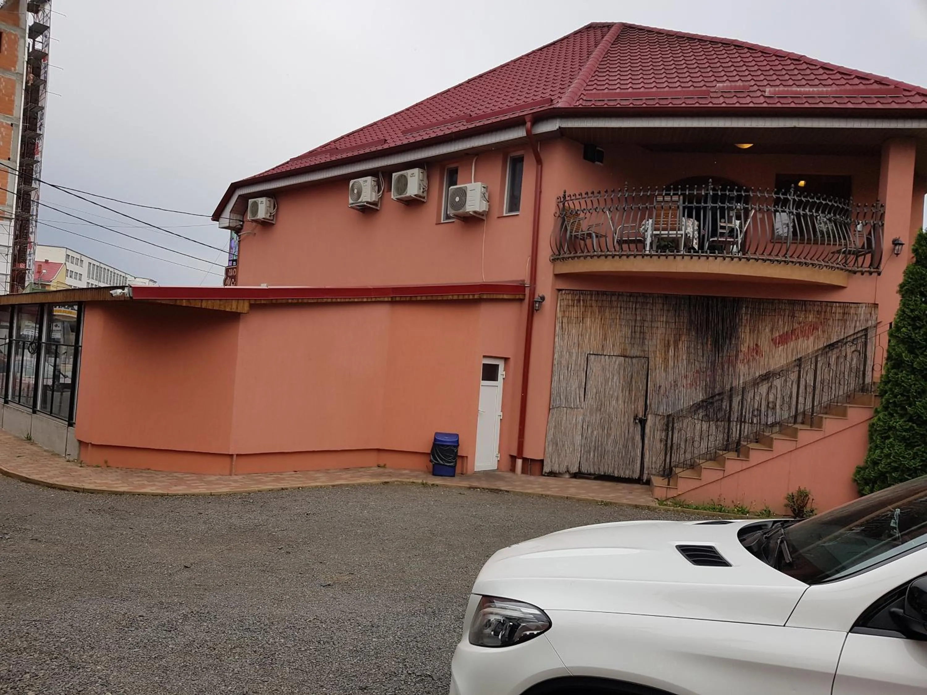 Property building in Motel Al Capone