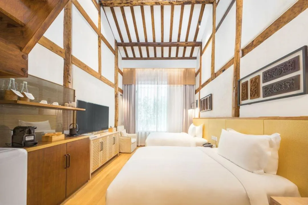 Bed in Ancient Charm Inn Chengdu