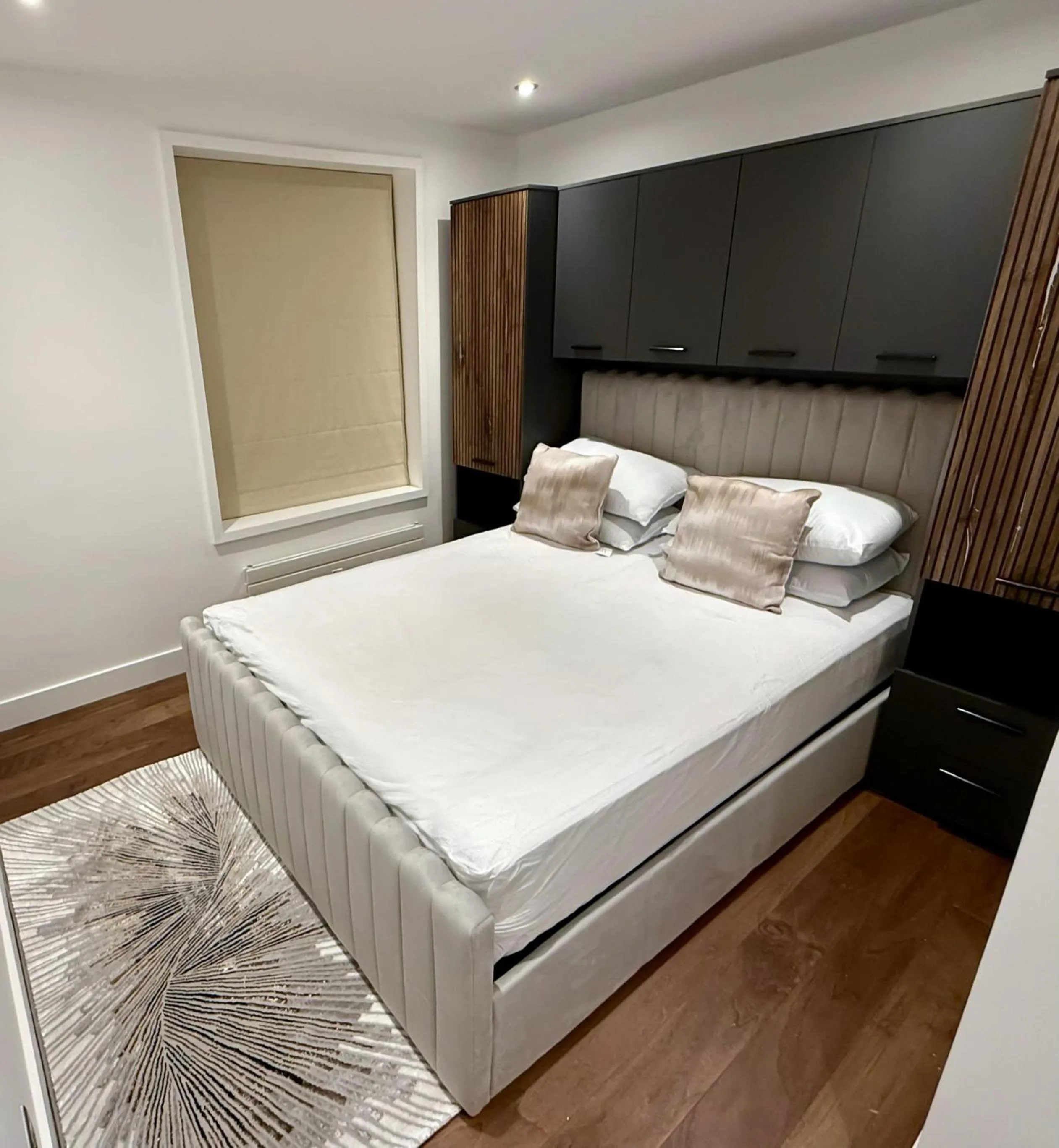 Bedroom, Bed in The Devonshire Residence