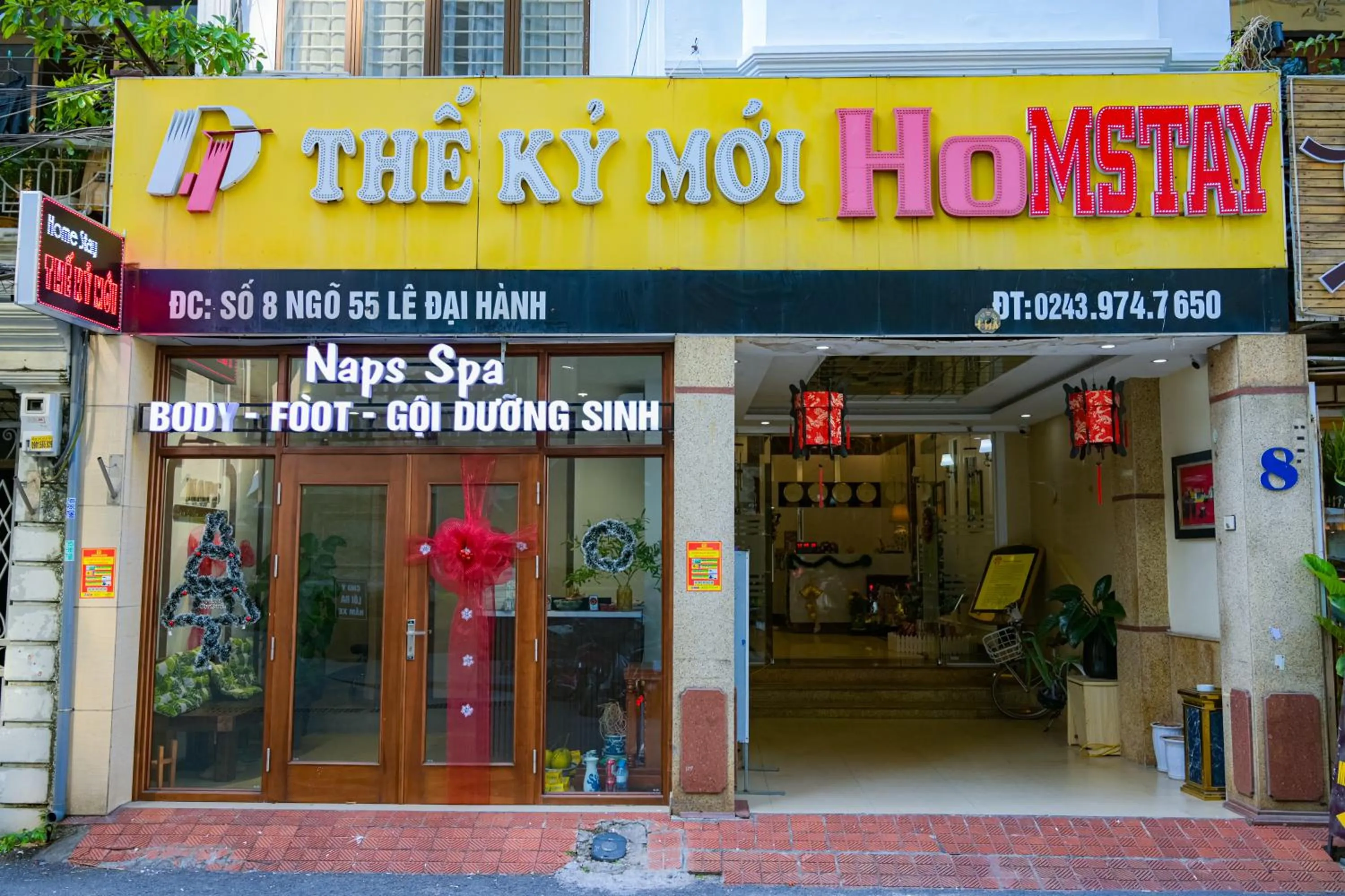 Property logo or sign in Khách sạn Thế Kỷ Mới