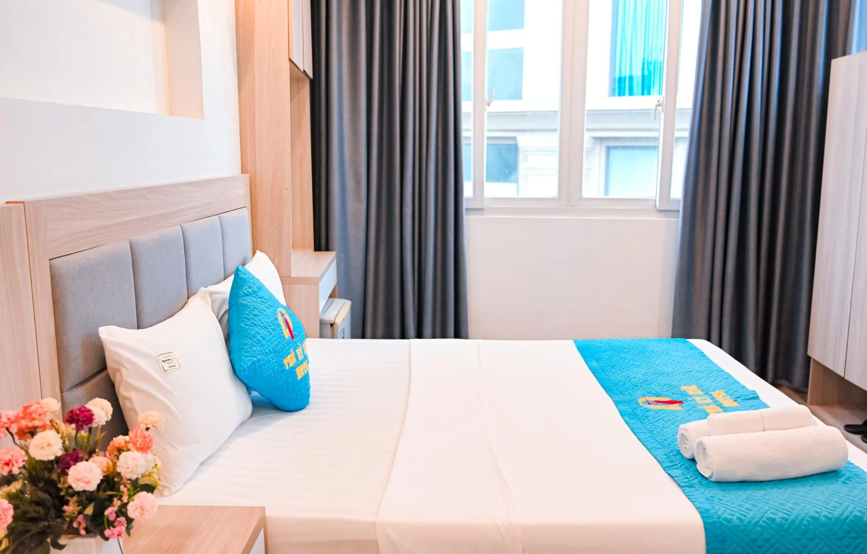 Photo of the whole room, Bed in Khách sạn Thế Kỷ Mới