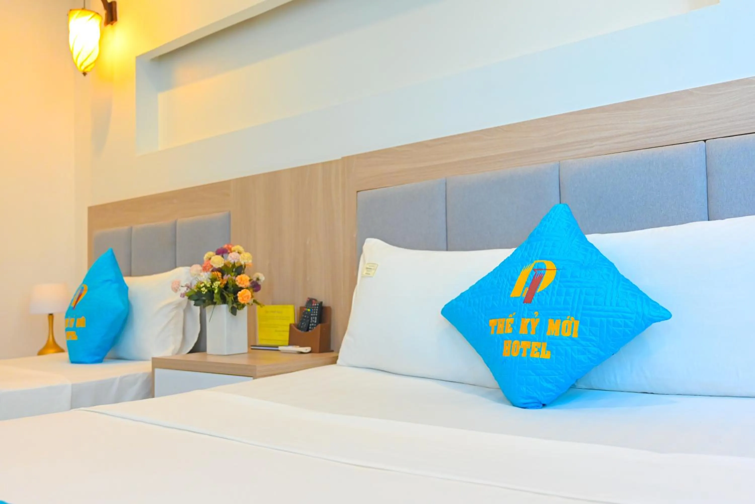 Bed in Khách sạn Thế Kỷ Mới