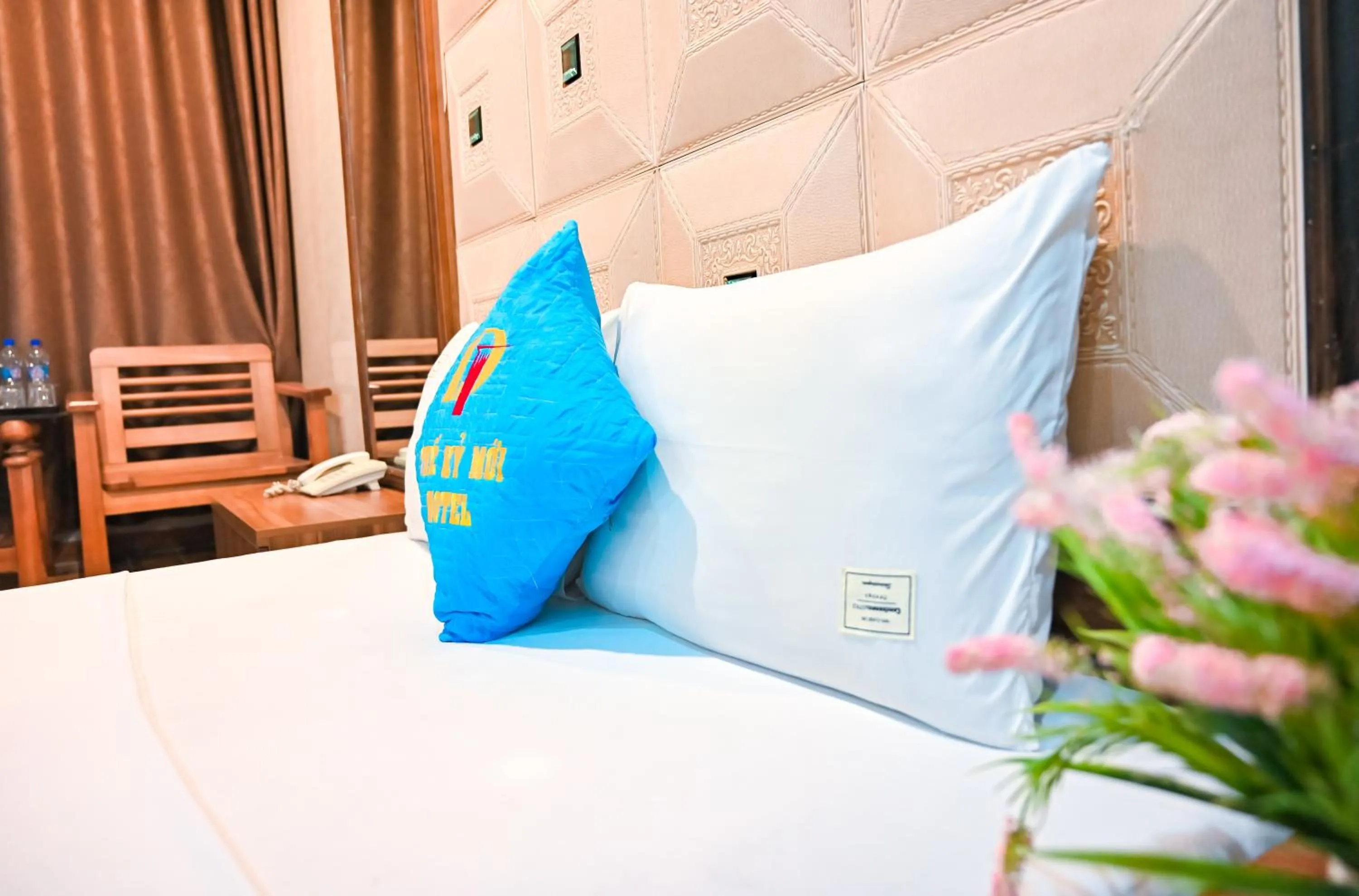 Bed in Khách sạn Thế Kỷ Mới