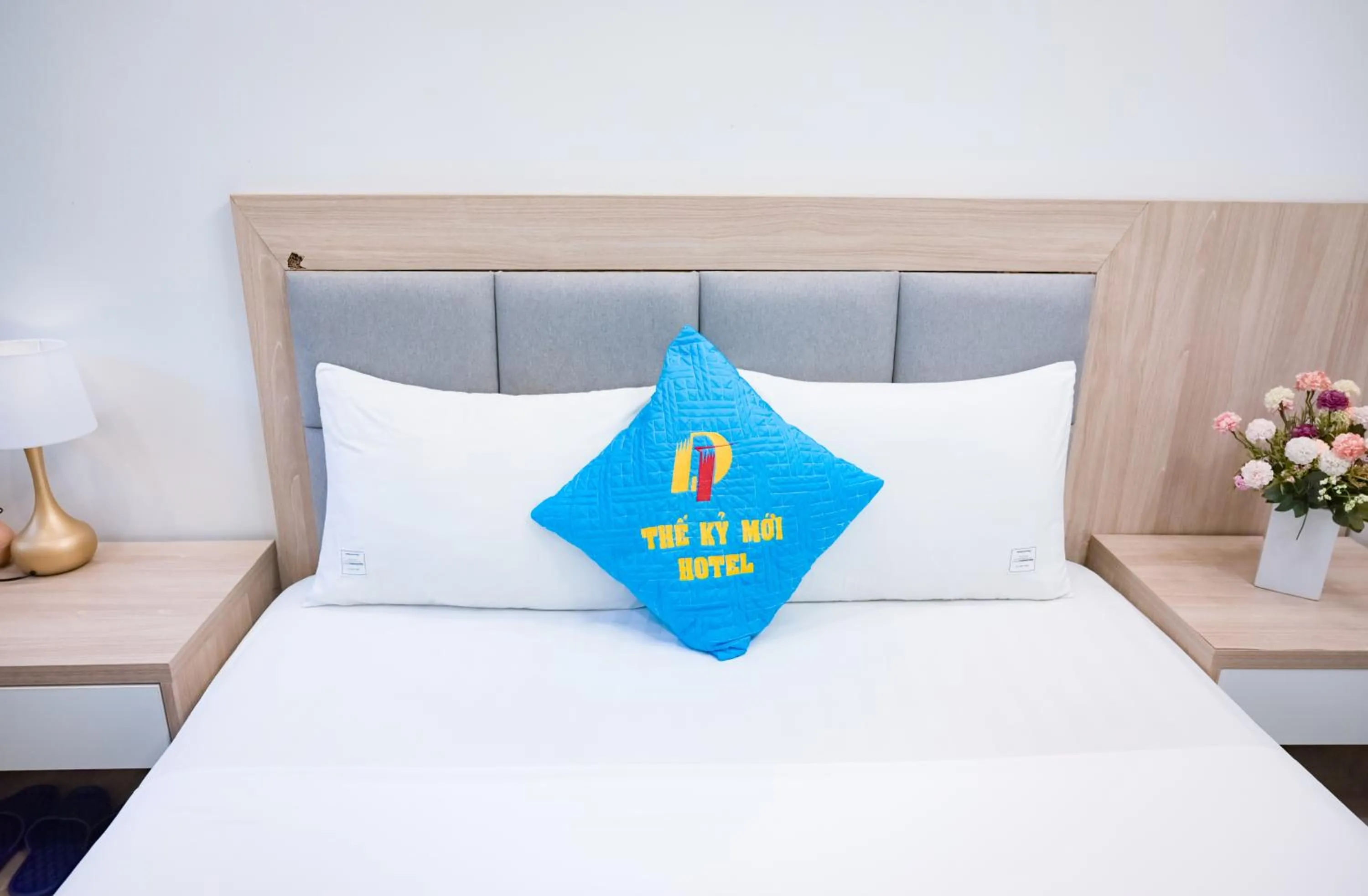 Bed in Khách sạn Thế Kỷ Mới