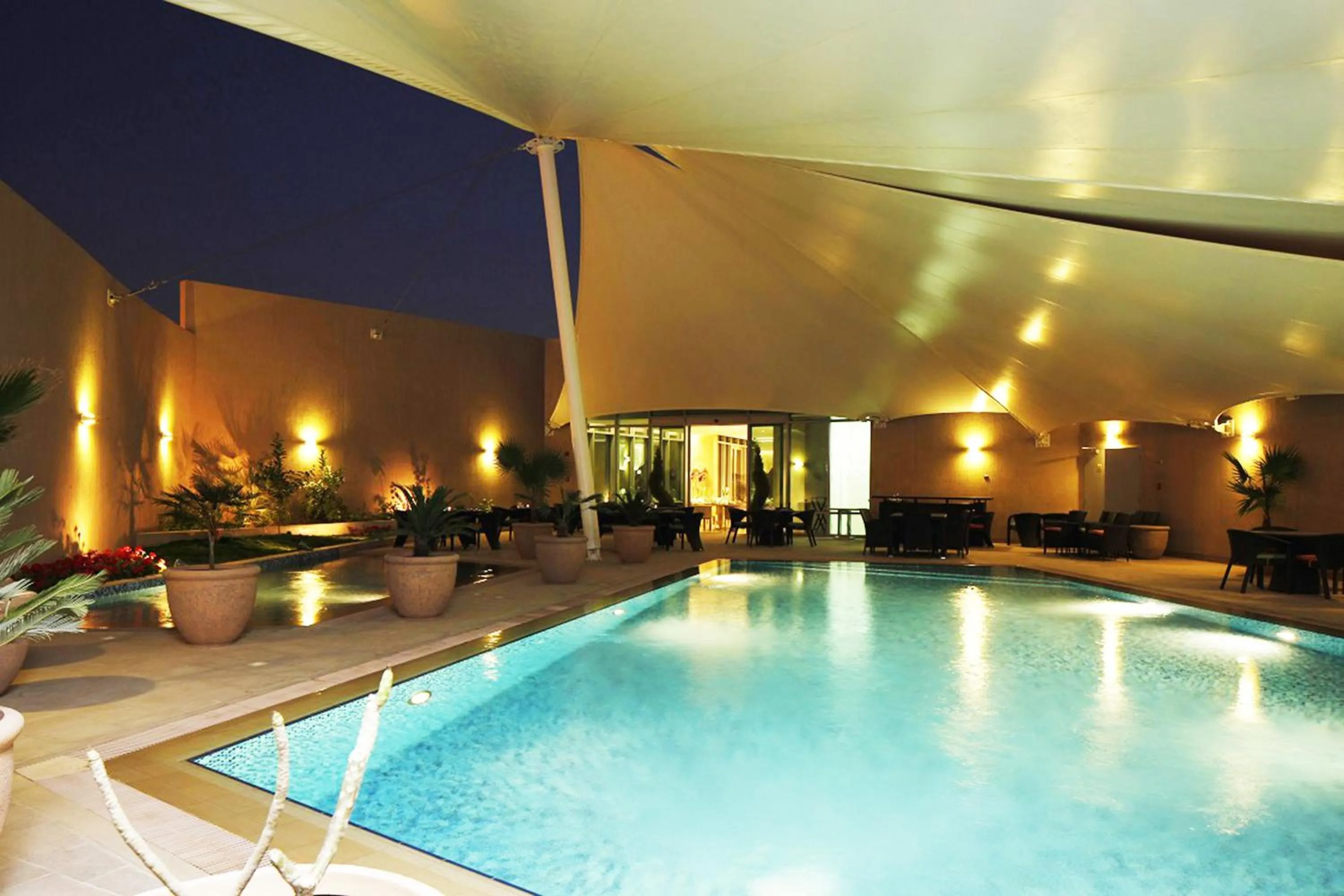 Restaurant/places to eat in Vivienda Hotel Villas Granada