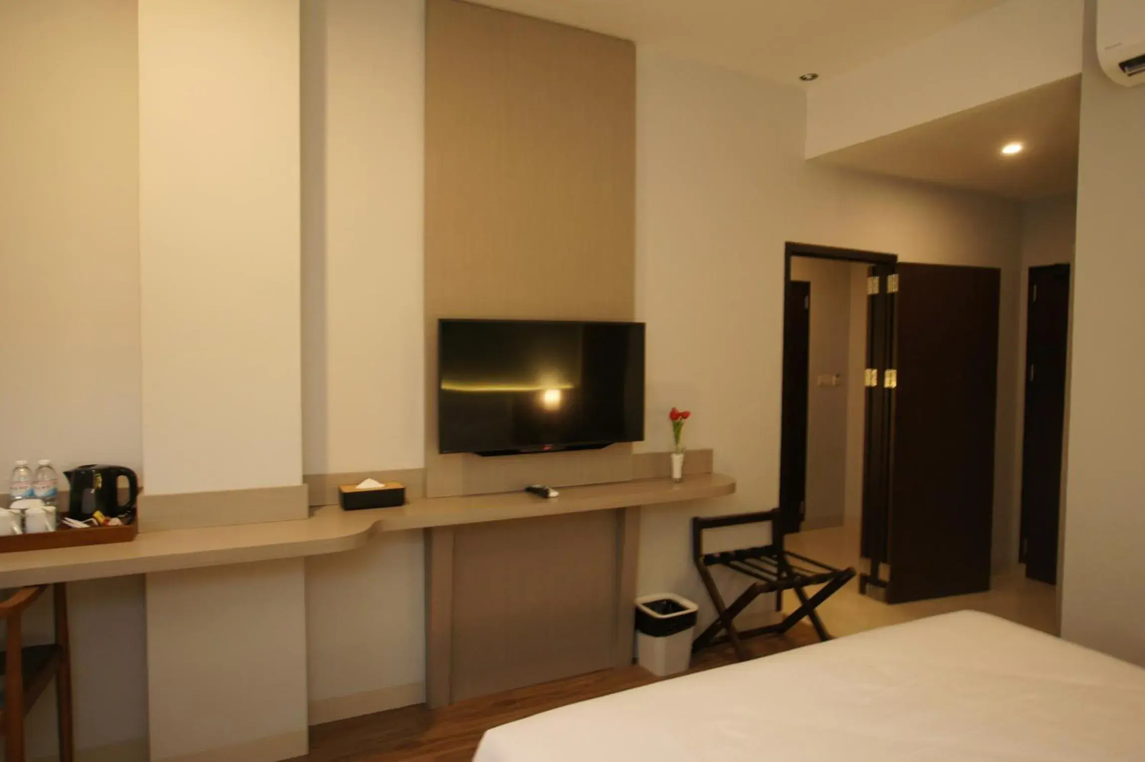 Bed in Hexton Hotel Lampung by Amazing Bed in Hexton Hotel Lampung by Amazing