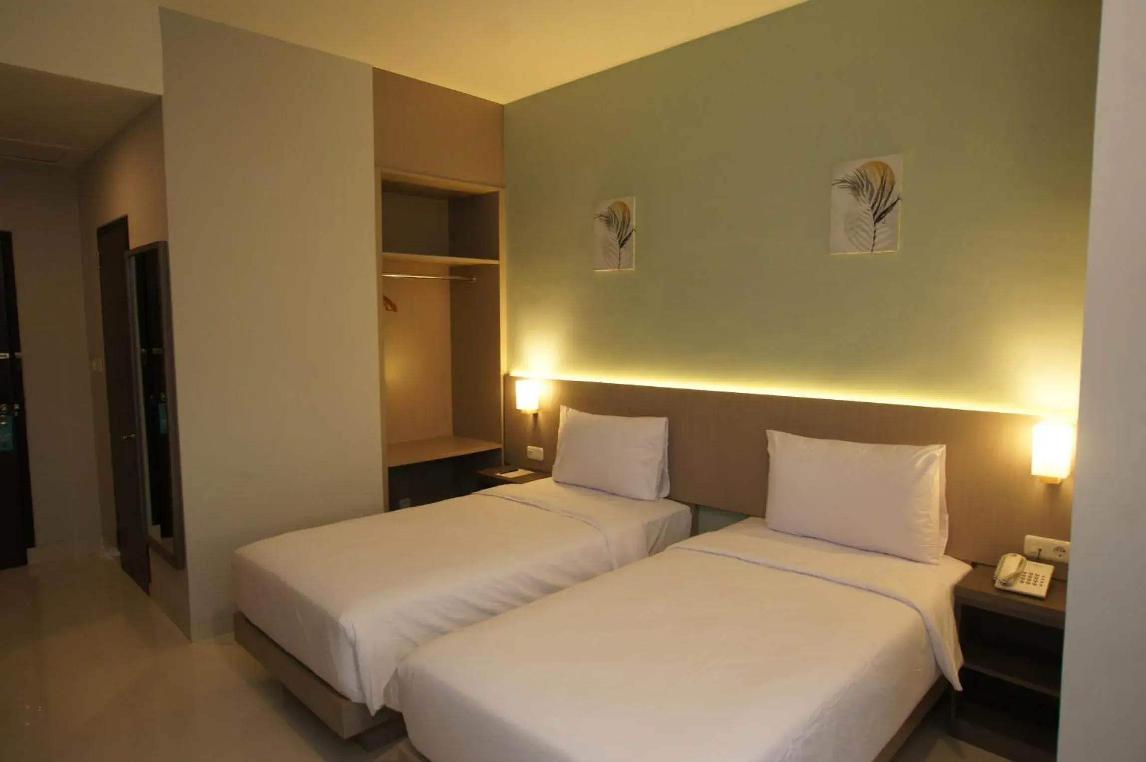 Bed in Hexton Hotel Lampung by Amazing Bed in Hexton Hotel Lampung by Amazing