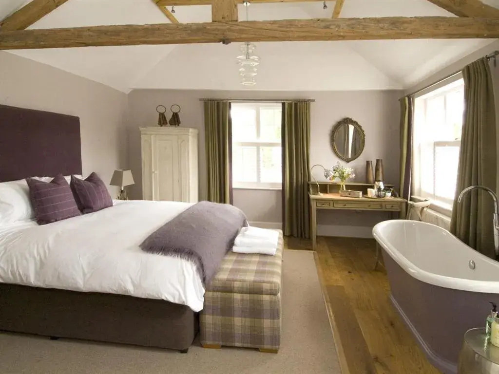 Bedroom, Bed in The Percy Arms Bedroom, Bed in The Percy Arms