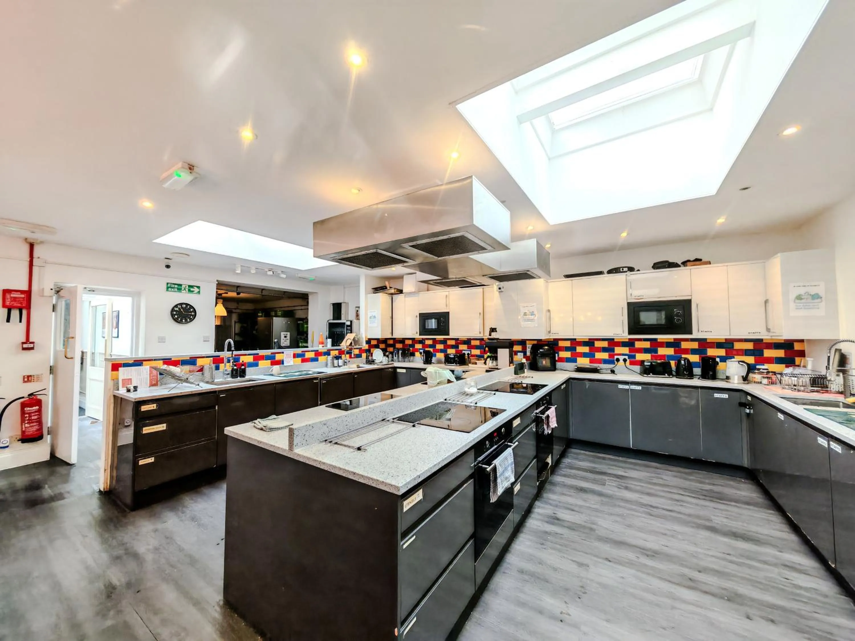 Kitchen or kitchenette in Prime Backpackers Angel