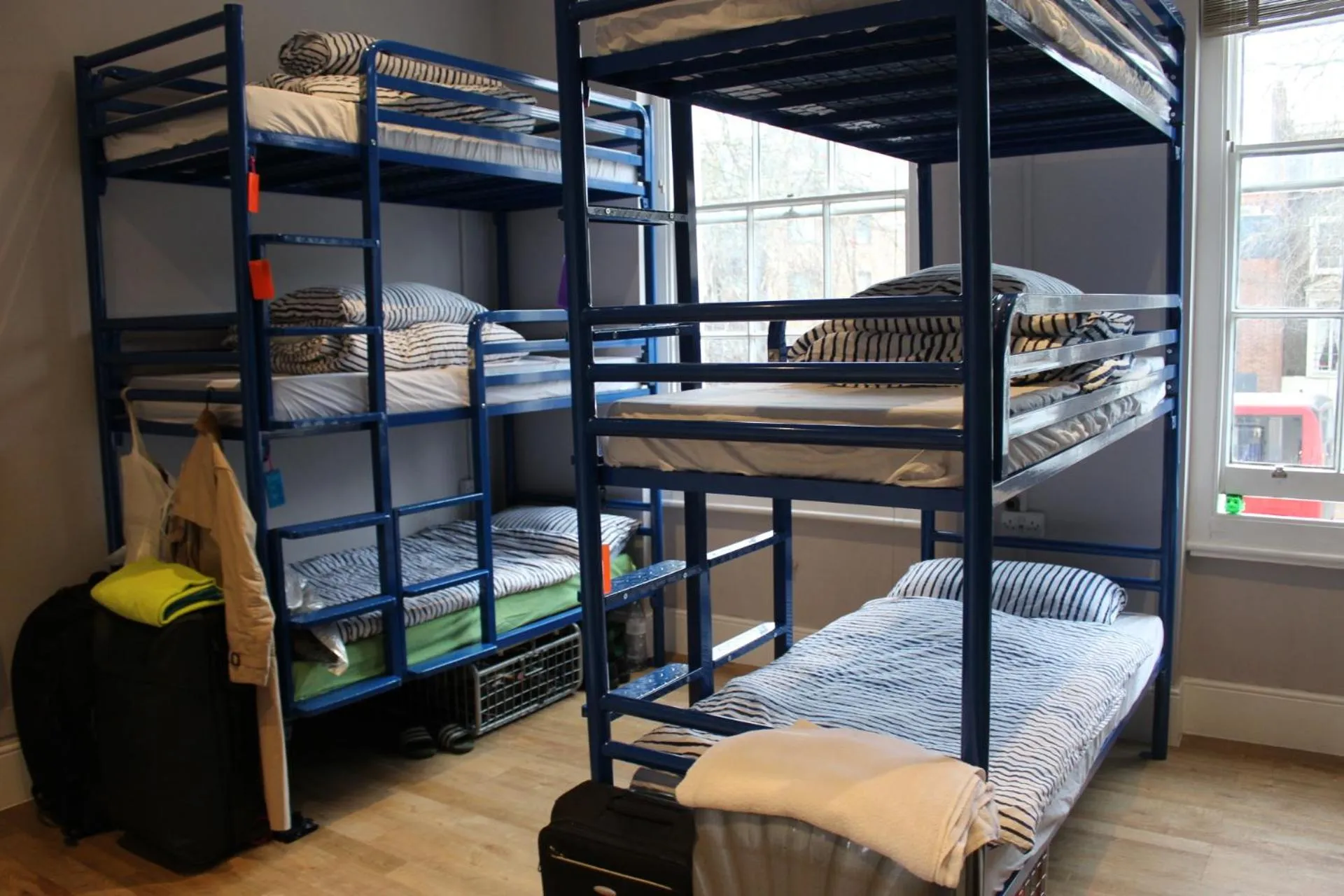 bunk bed, Bed in Prime Backpackers Angel