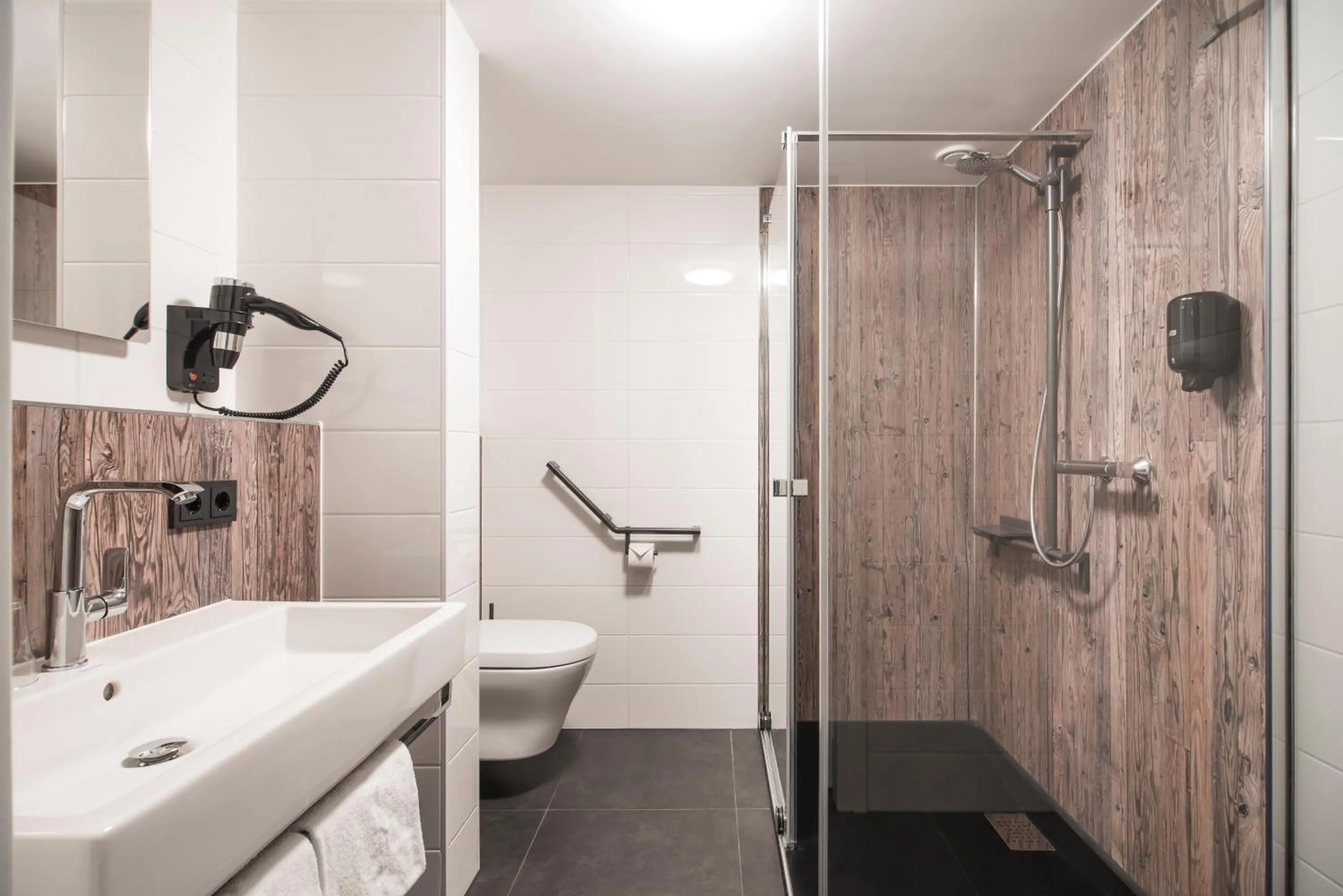 Bathroom in Hotel de Hoeve van Nunspeet