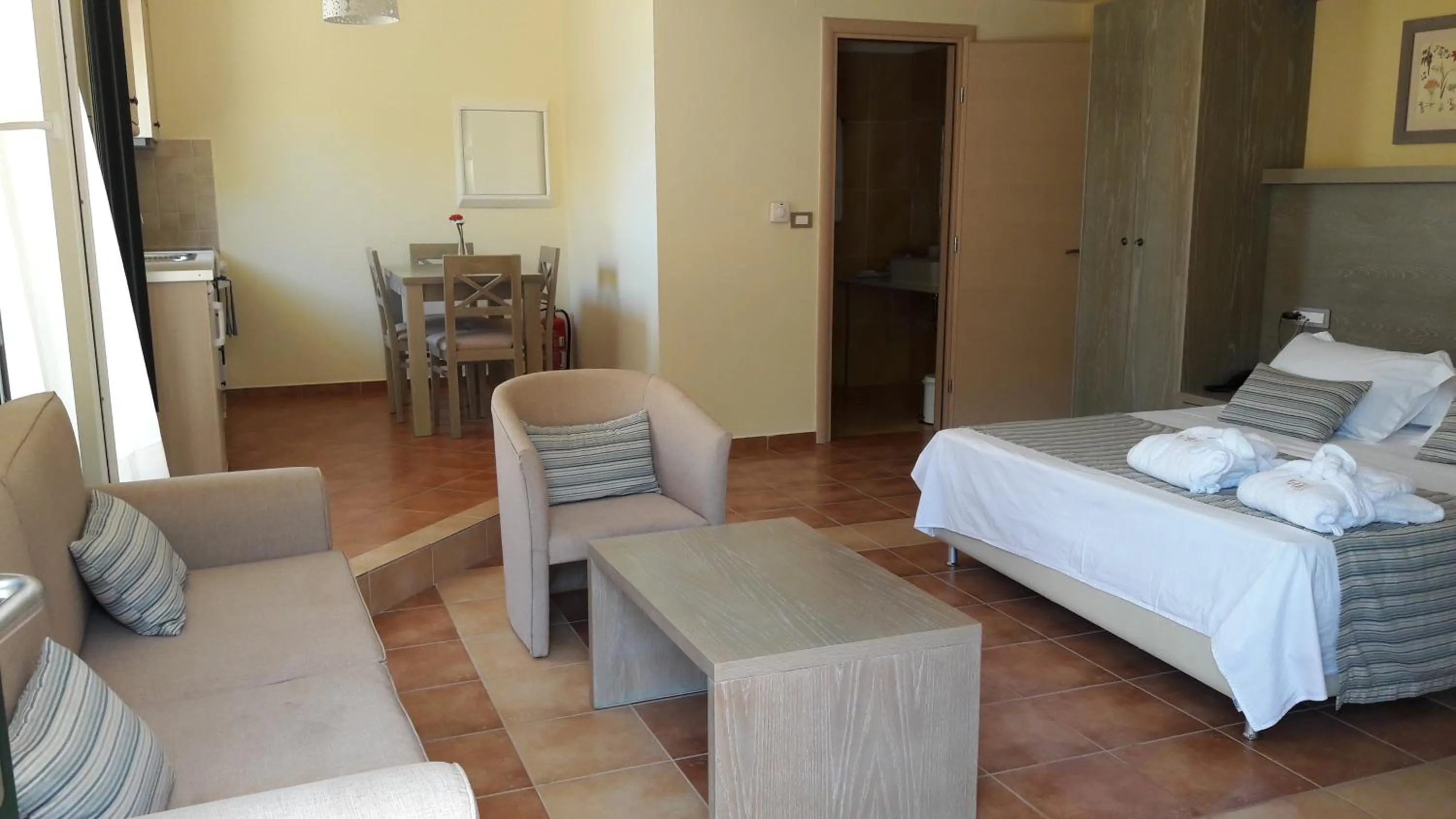 Bathroom, Bed in Sivota Gold