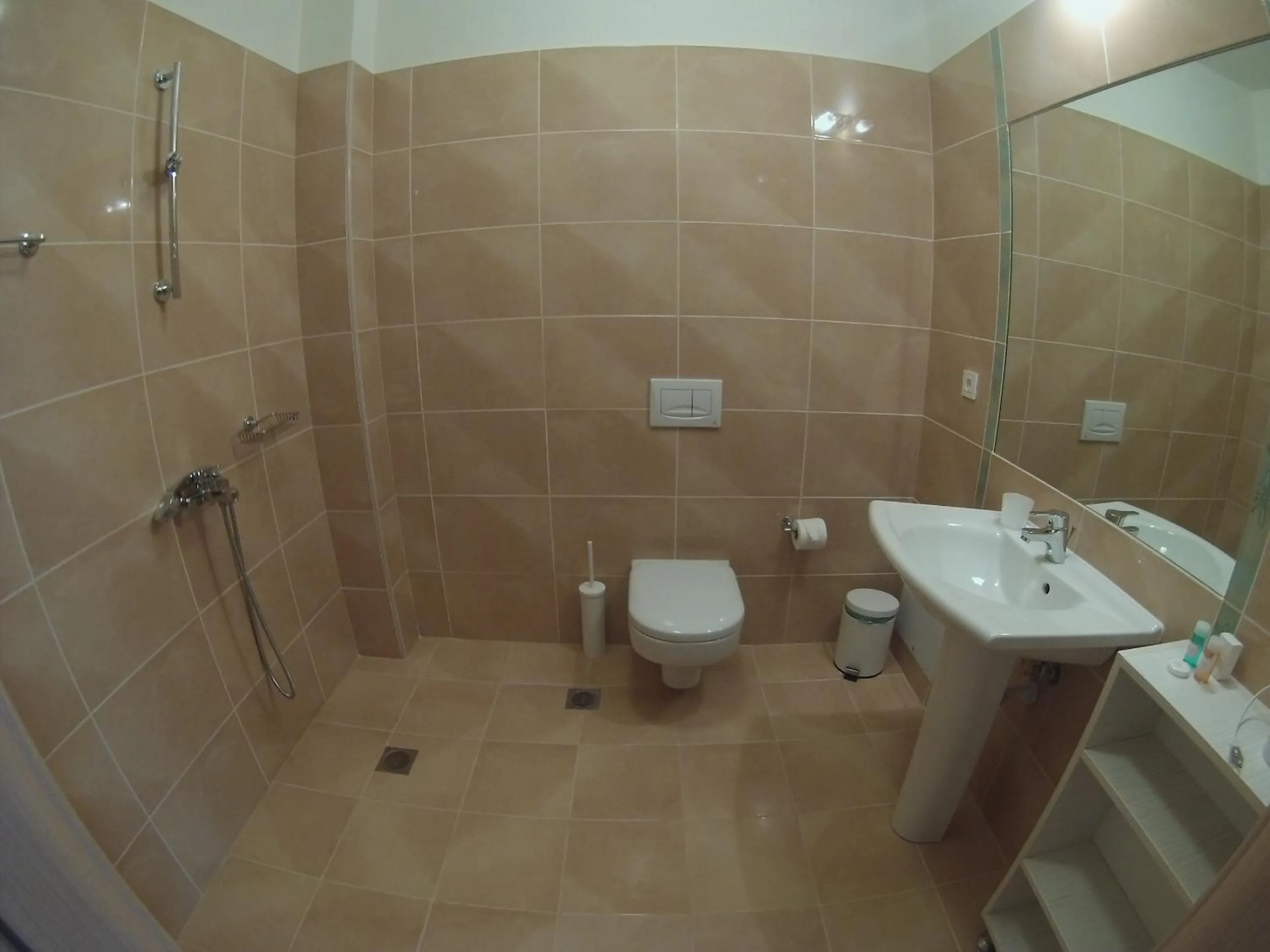 Bathroom in Sivota Gold