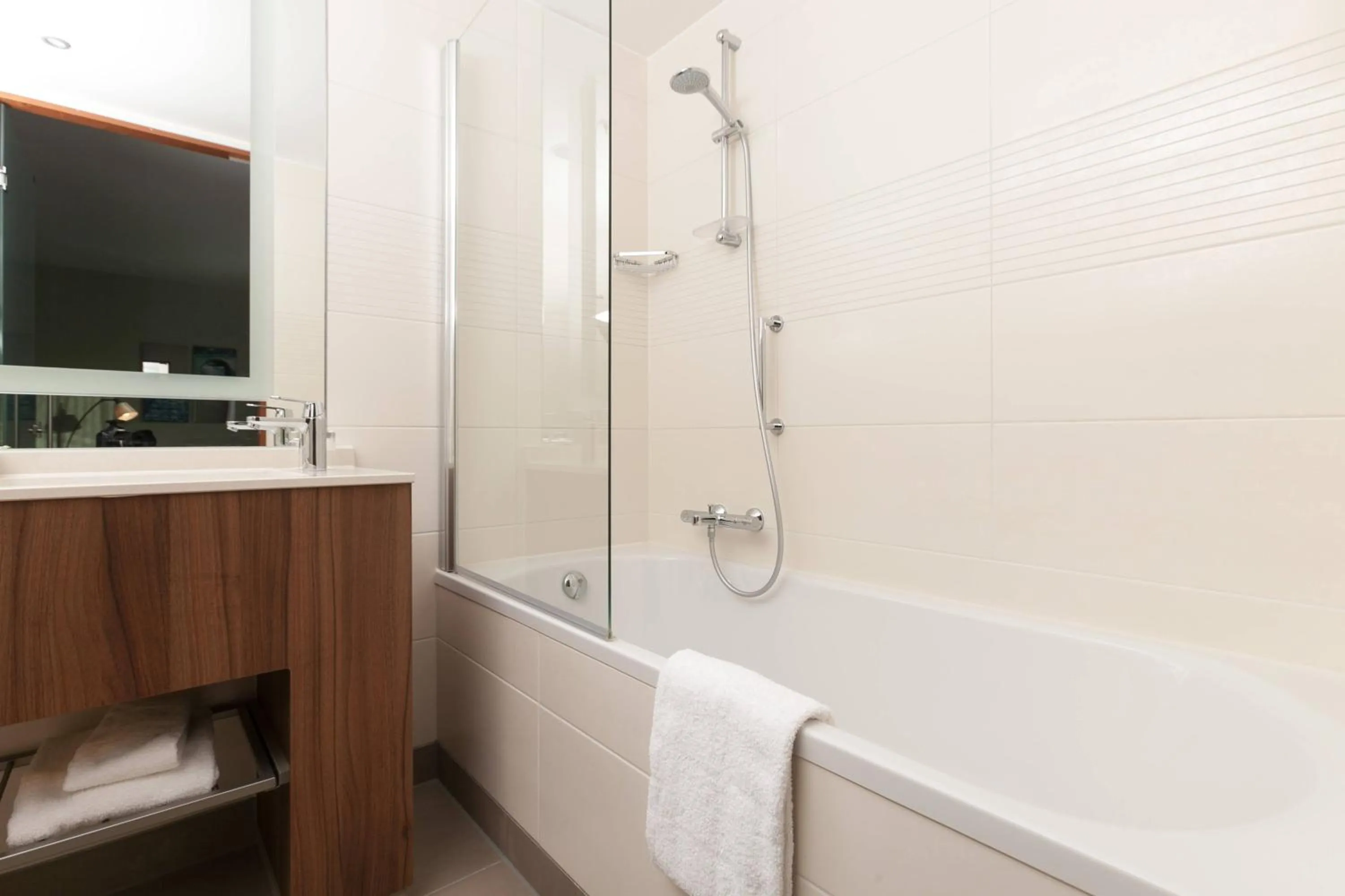 Bathroom in Courtyard by Marriott Amsterdam Arena Atlas