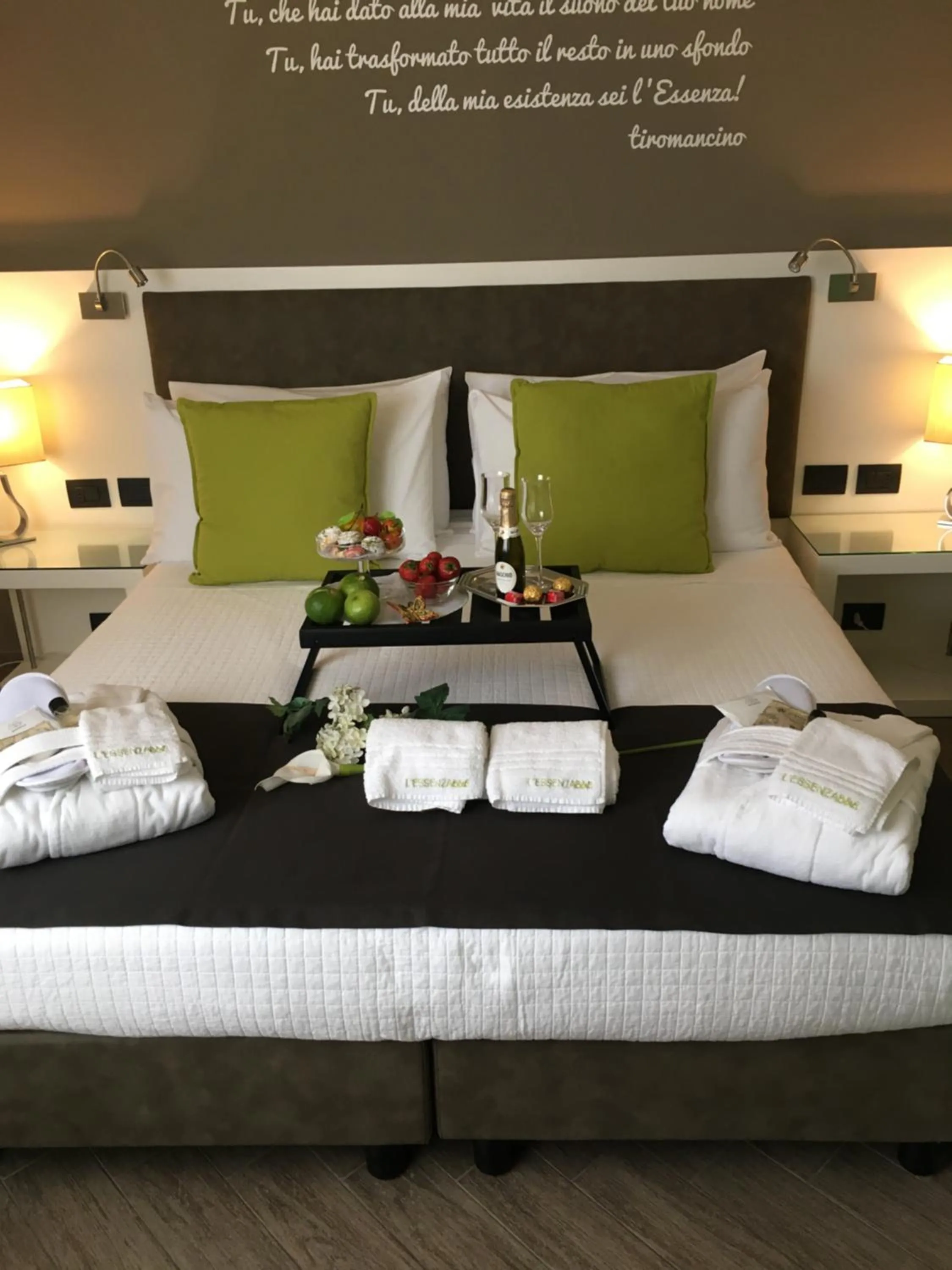 Bed in L`essenza B&B