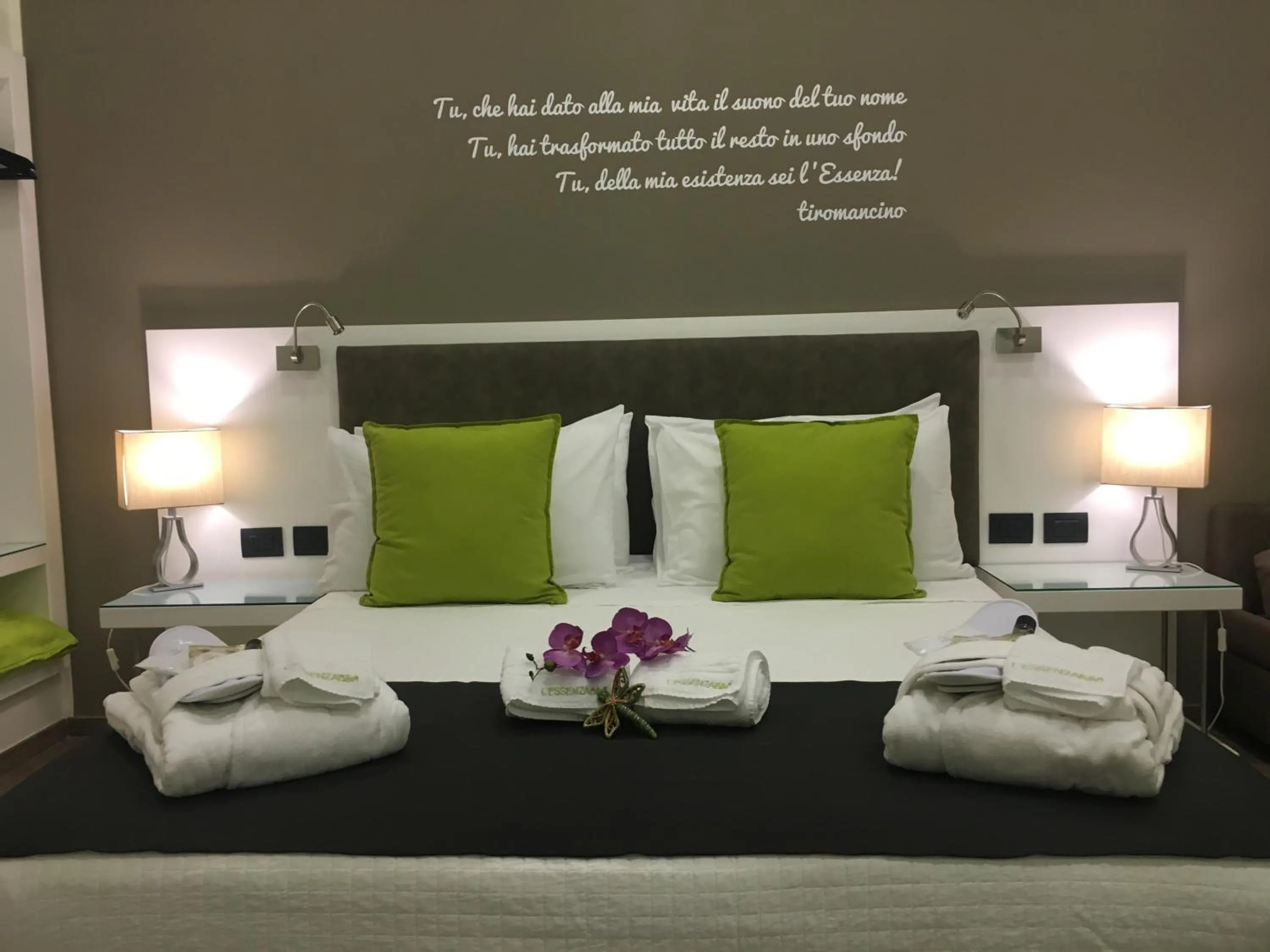 Bed in L`essenza B&B