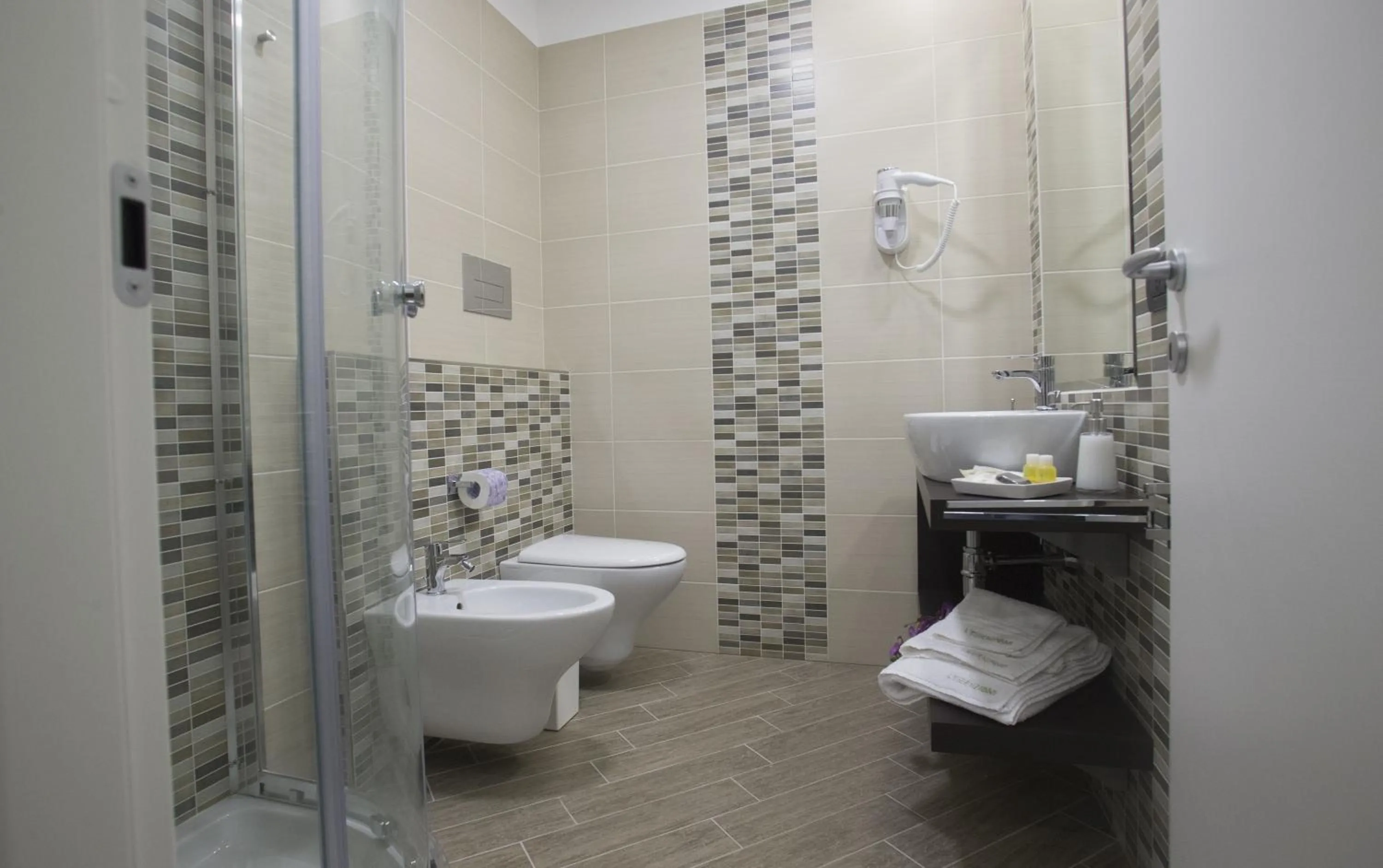 Bathroom in L`essenza B&B