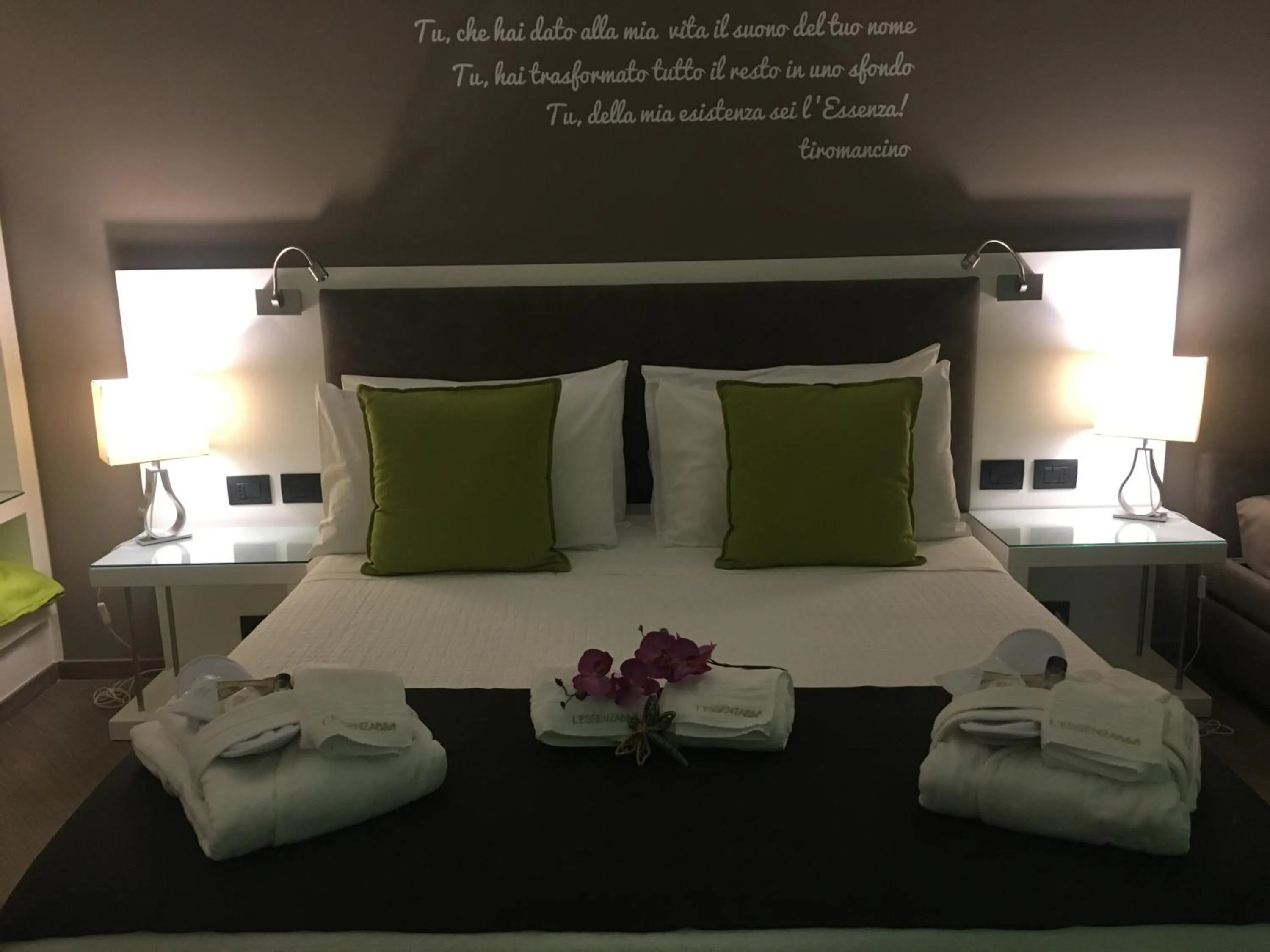 Bed in L`essenza B&B