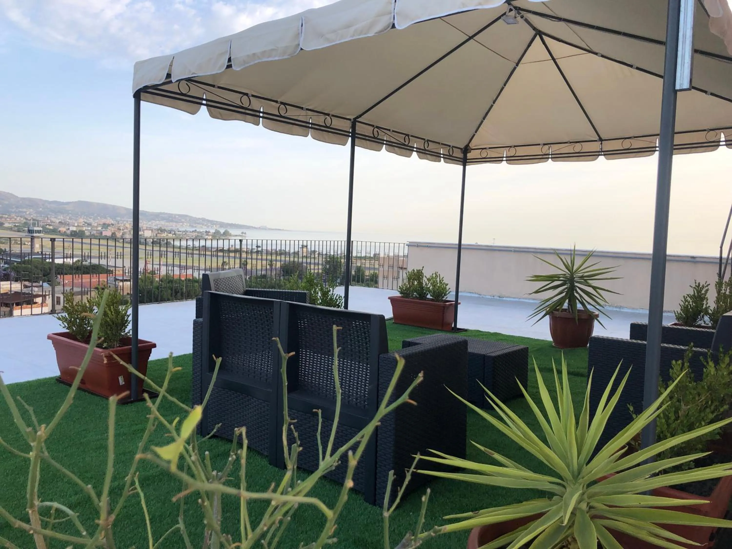 Balcony/Terrace in L`essenza B&B