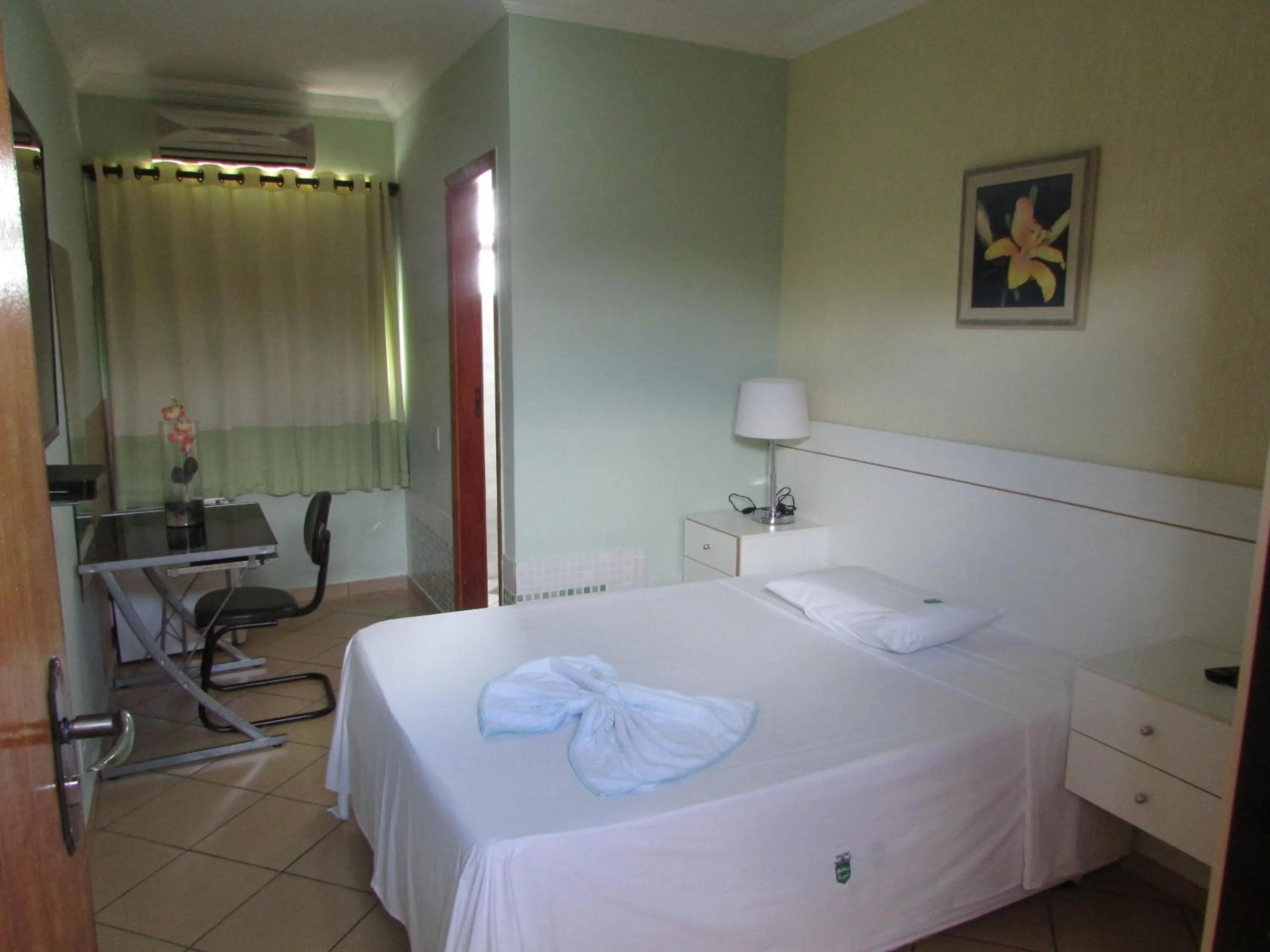 Bed in Hotel Industrial Contagem