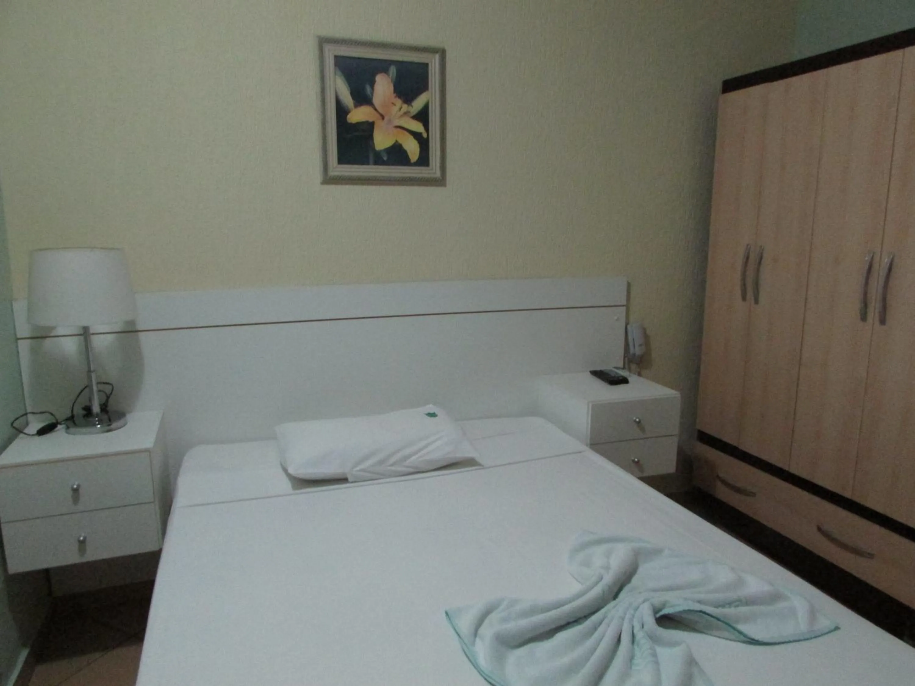 Bed in Hotel Industrial Contagem