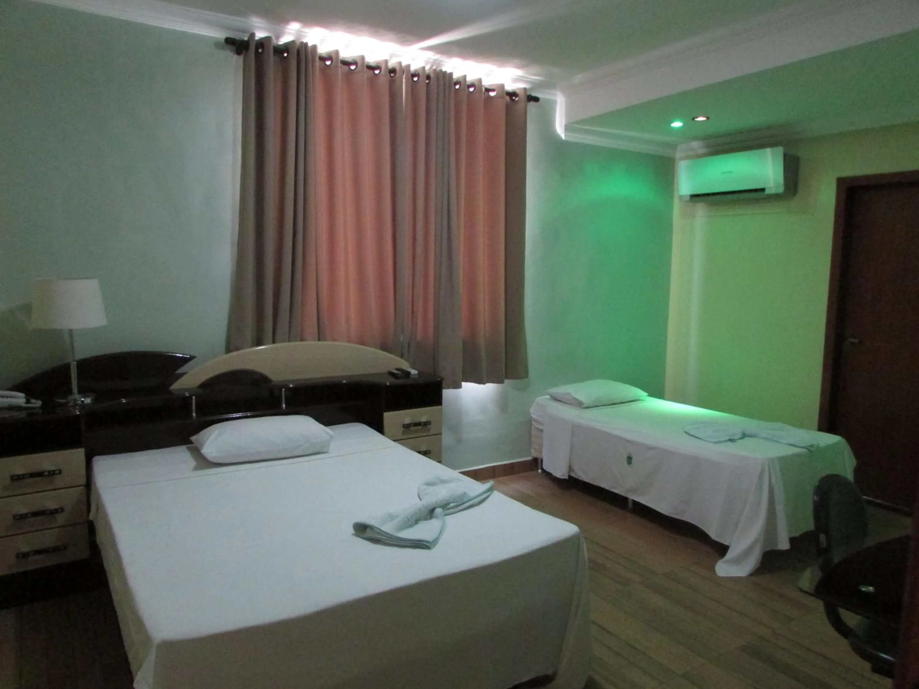 Bed in Hotel Industrial Contagem