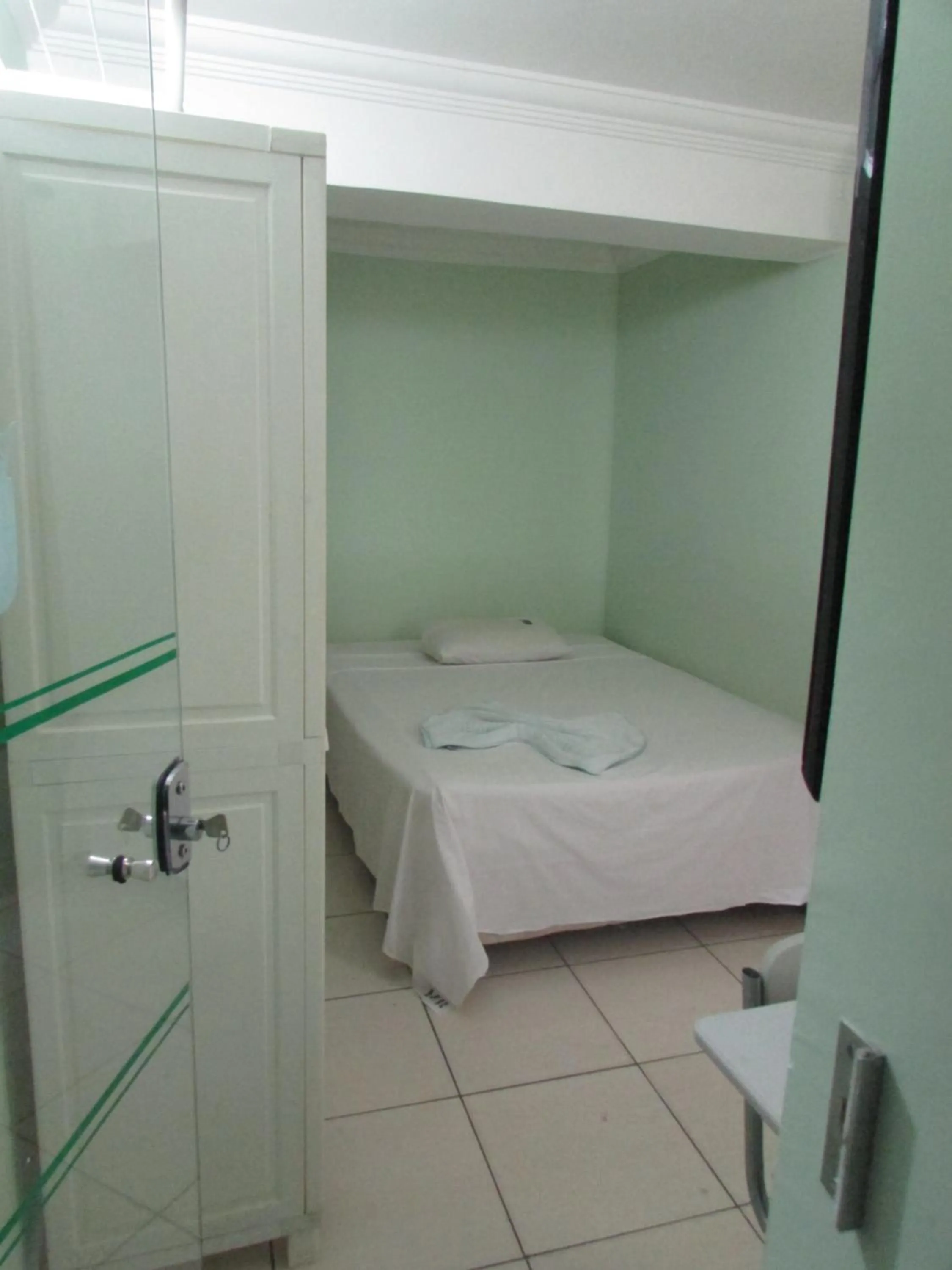 Bed in Hotel Industrial Contagem