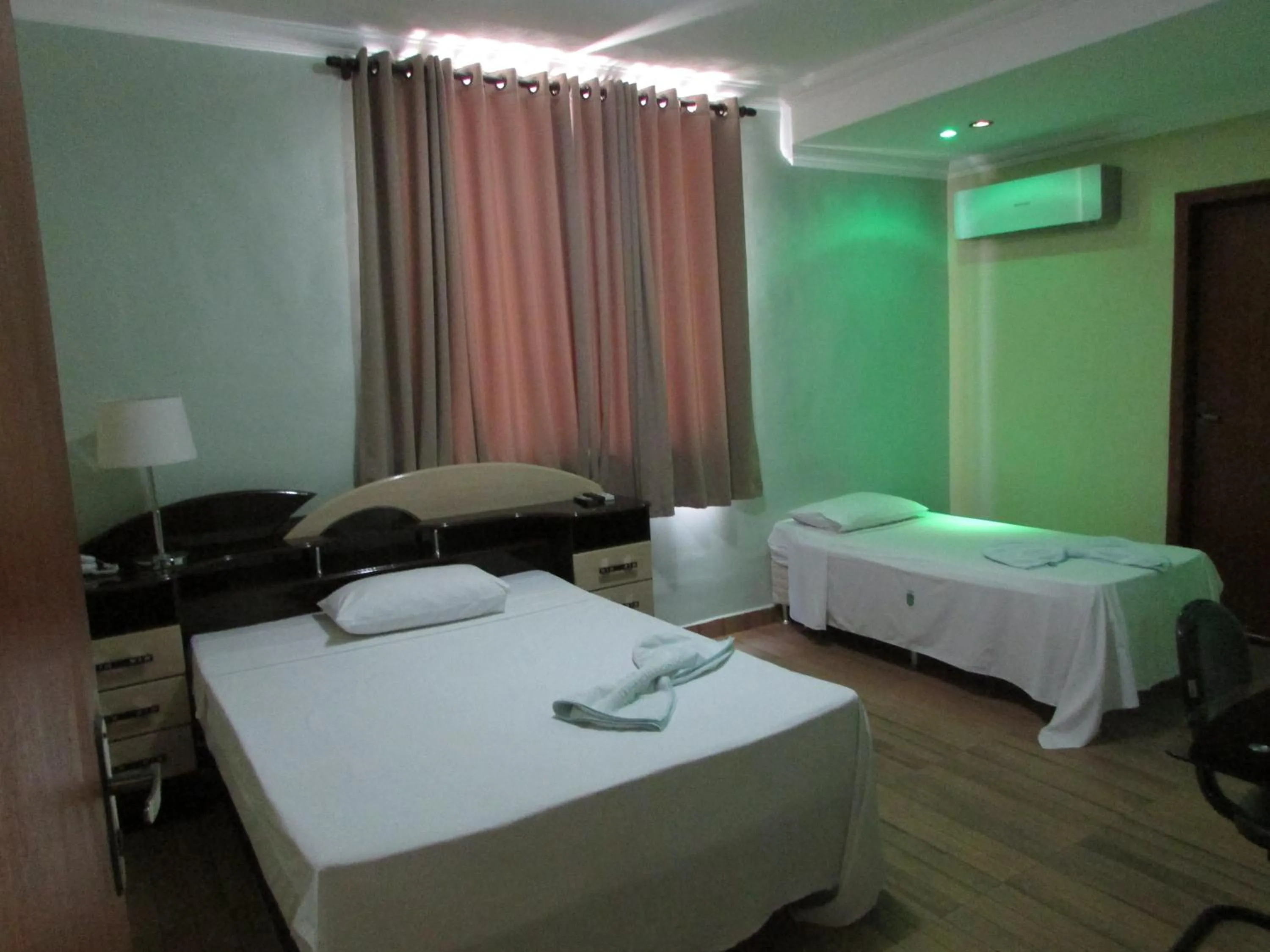 Bed in Hotel Industrial Contagem