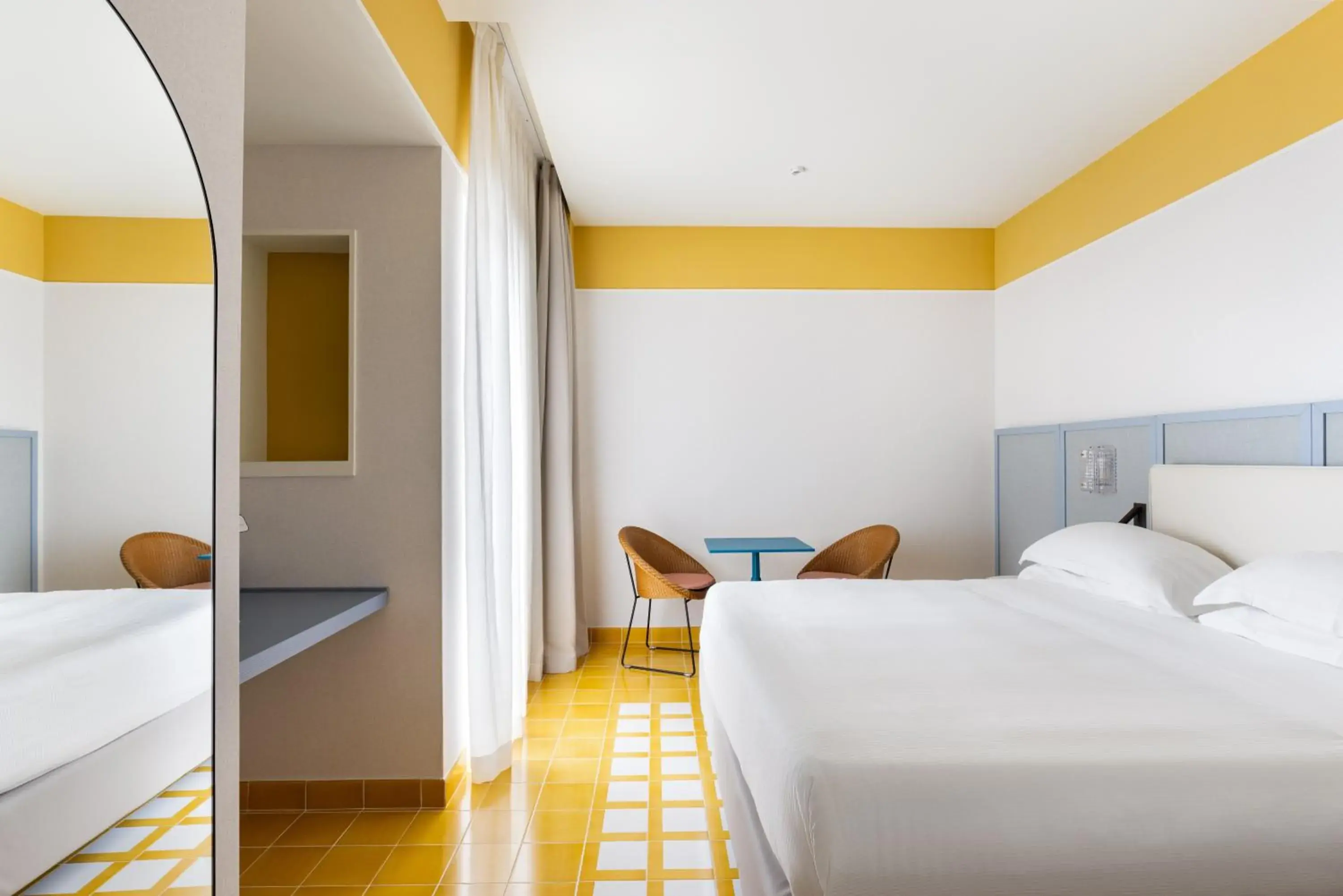 Bed in Hotel Plaza Bed in Hotel Plaza