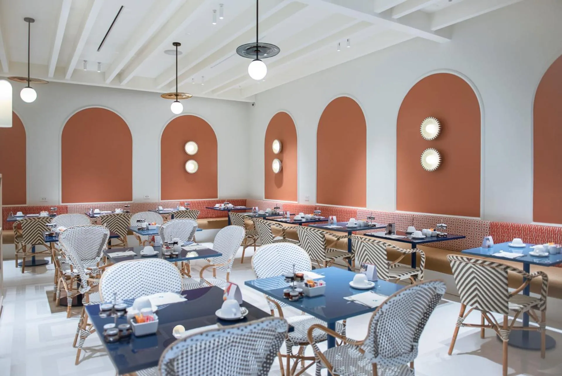 Breakfast in Hotel Plaza