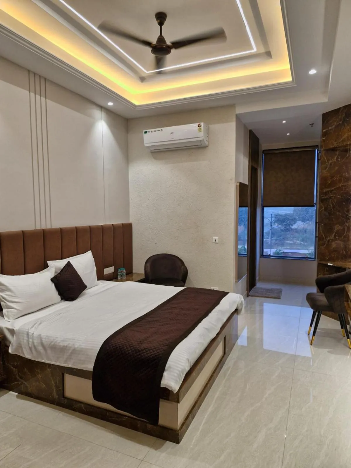 Shri Sangam Hotel