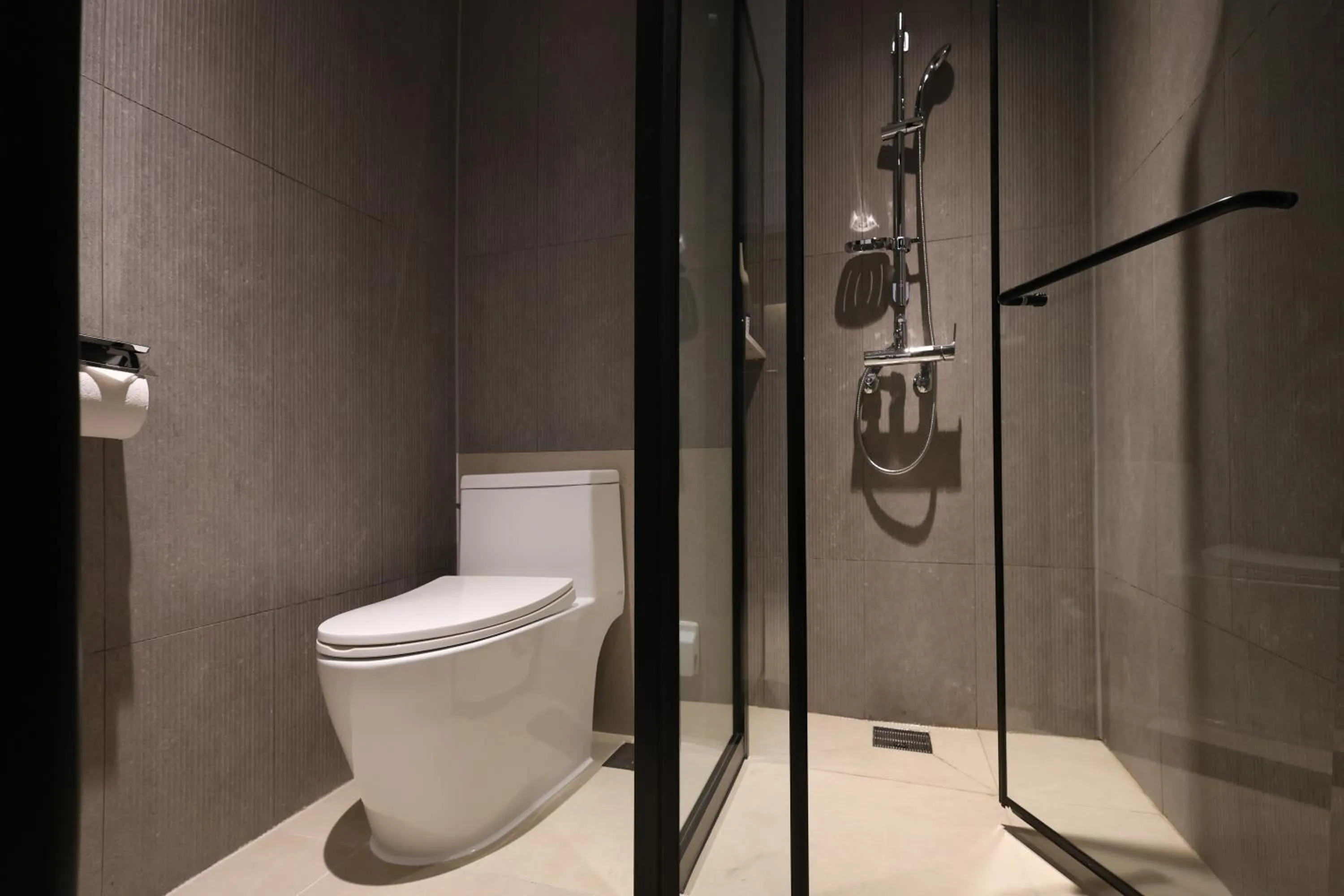 Shower in New Blanc Central Myeongdong