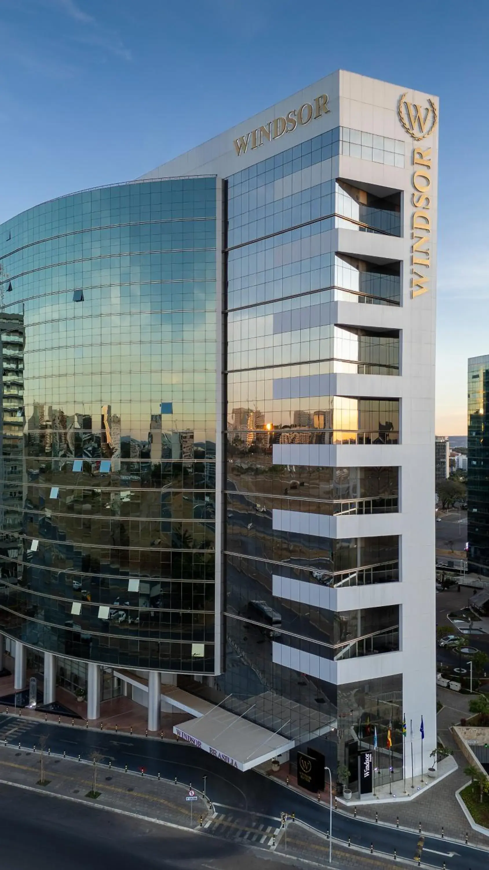 Facade/entrance in Windsor Brasilia Hotel Facade/entrance in Windsor Brasilia Hotel
