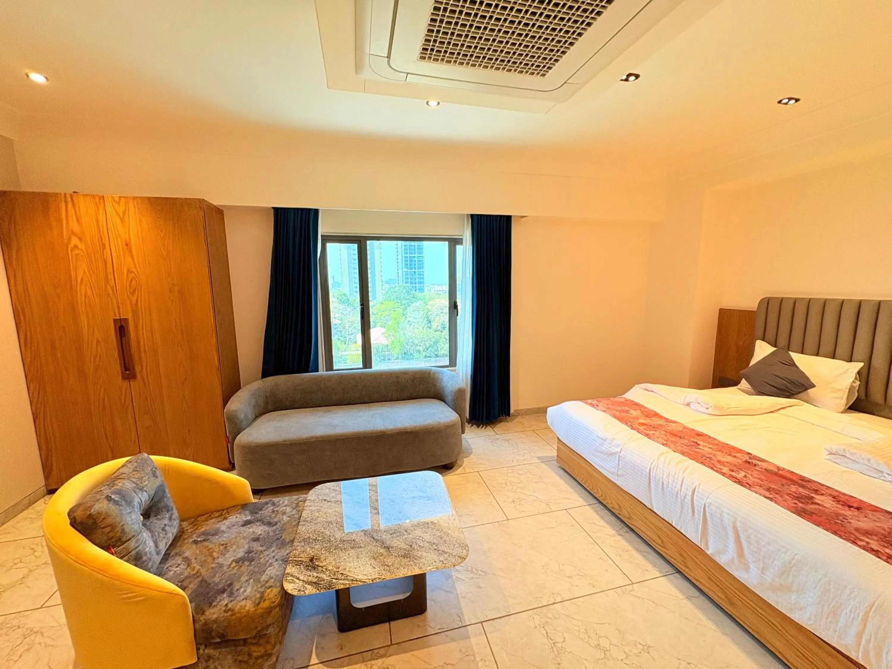 Bed in The Parterre - SG Highway Ahmedabad