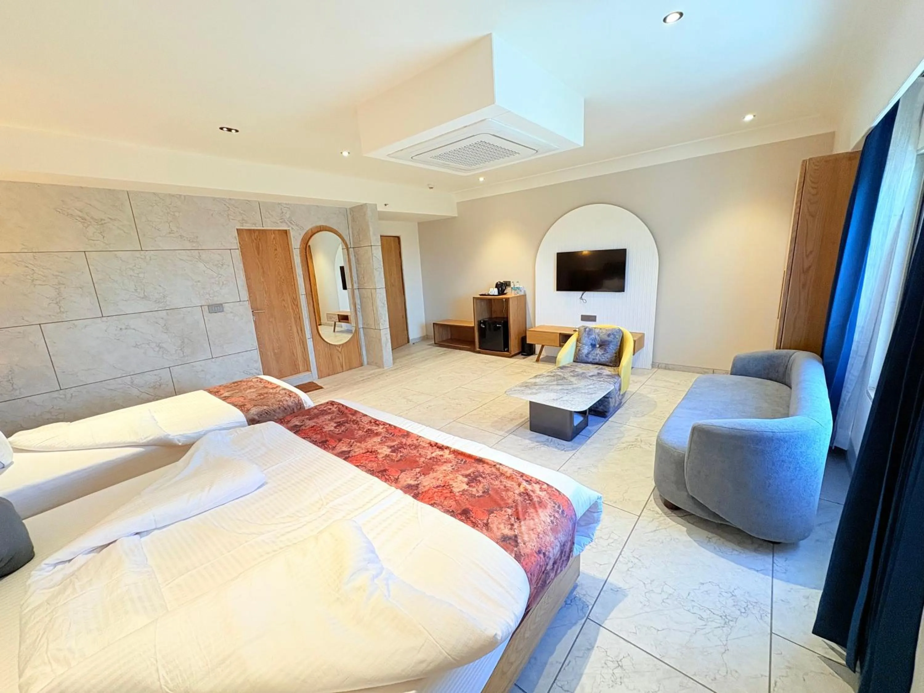 Bed in The Parterre - SG Highway Ahmedabad