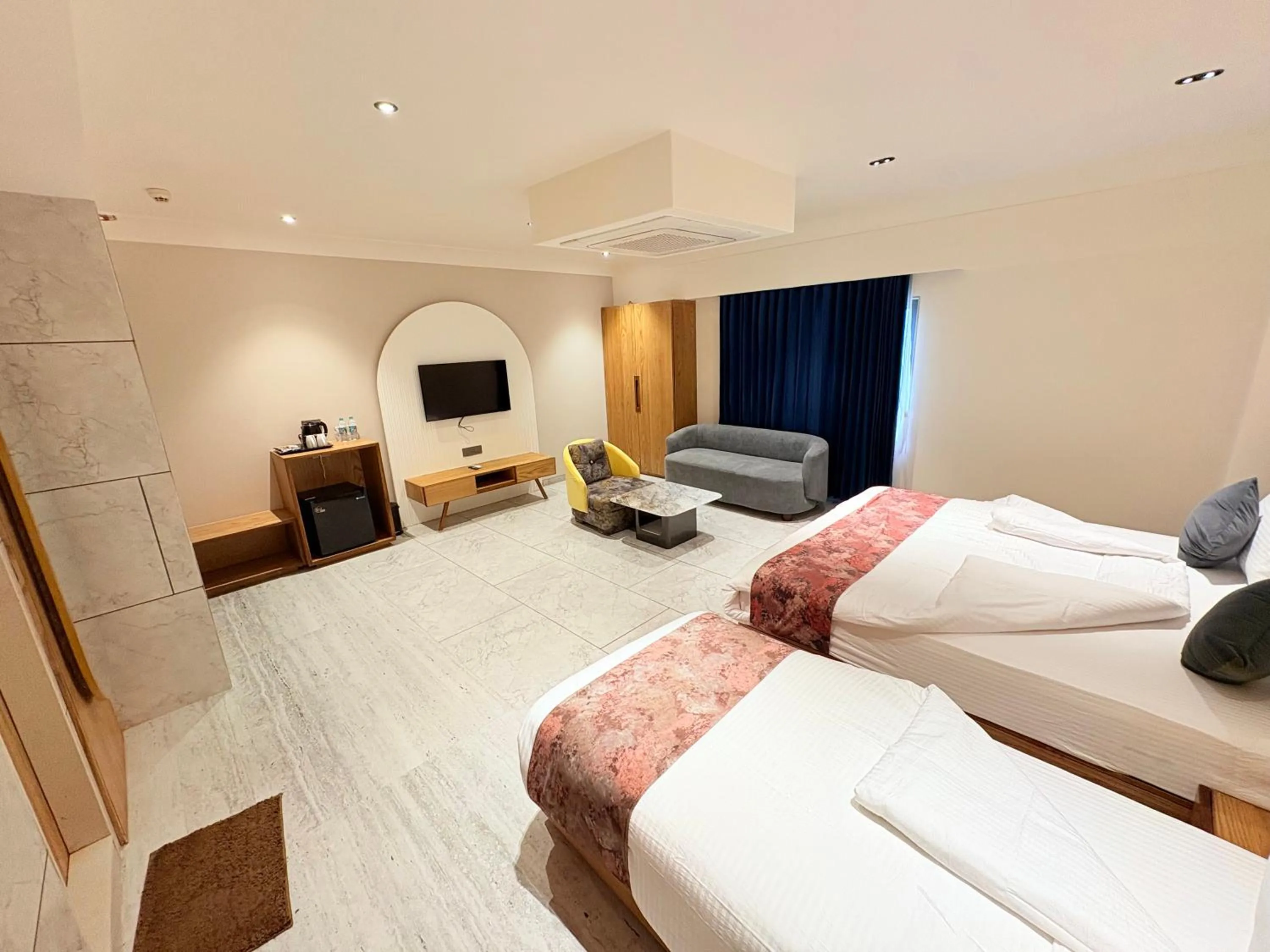 Bed in The Parterre - SG Highway Ahmedabad