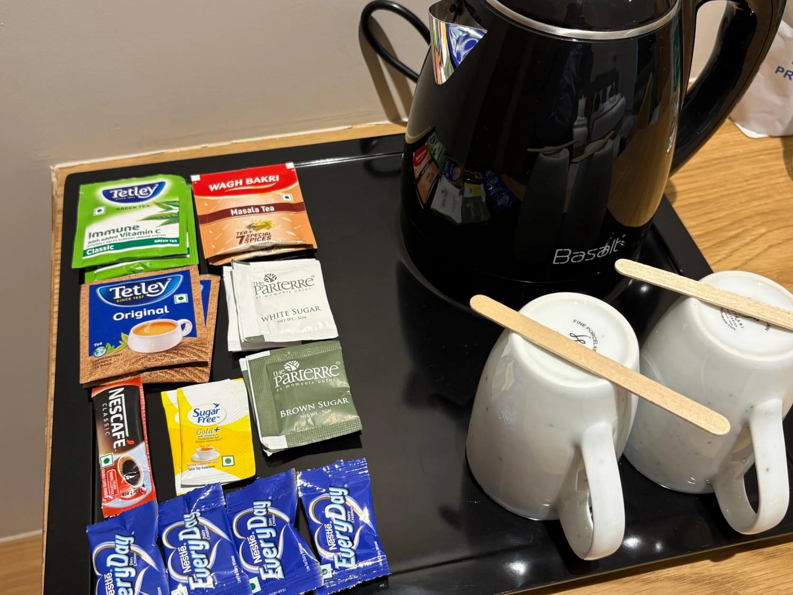 Coffee/tea facilities in The Parterre - SG Highway Ahmedabad