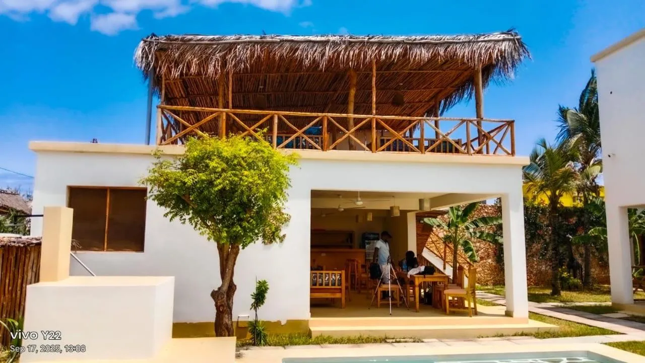 Restaurant/places to eat in TATU INN Boutique Hotel WATAMU
