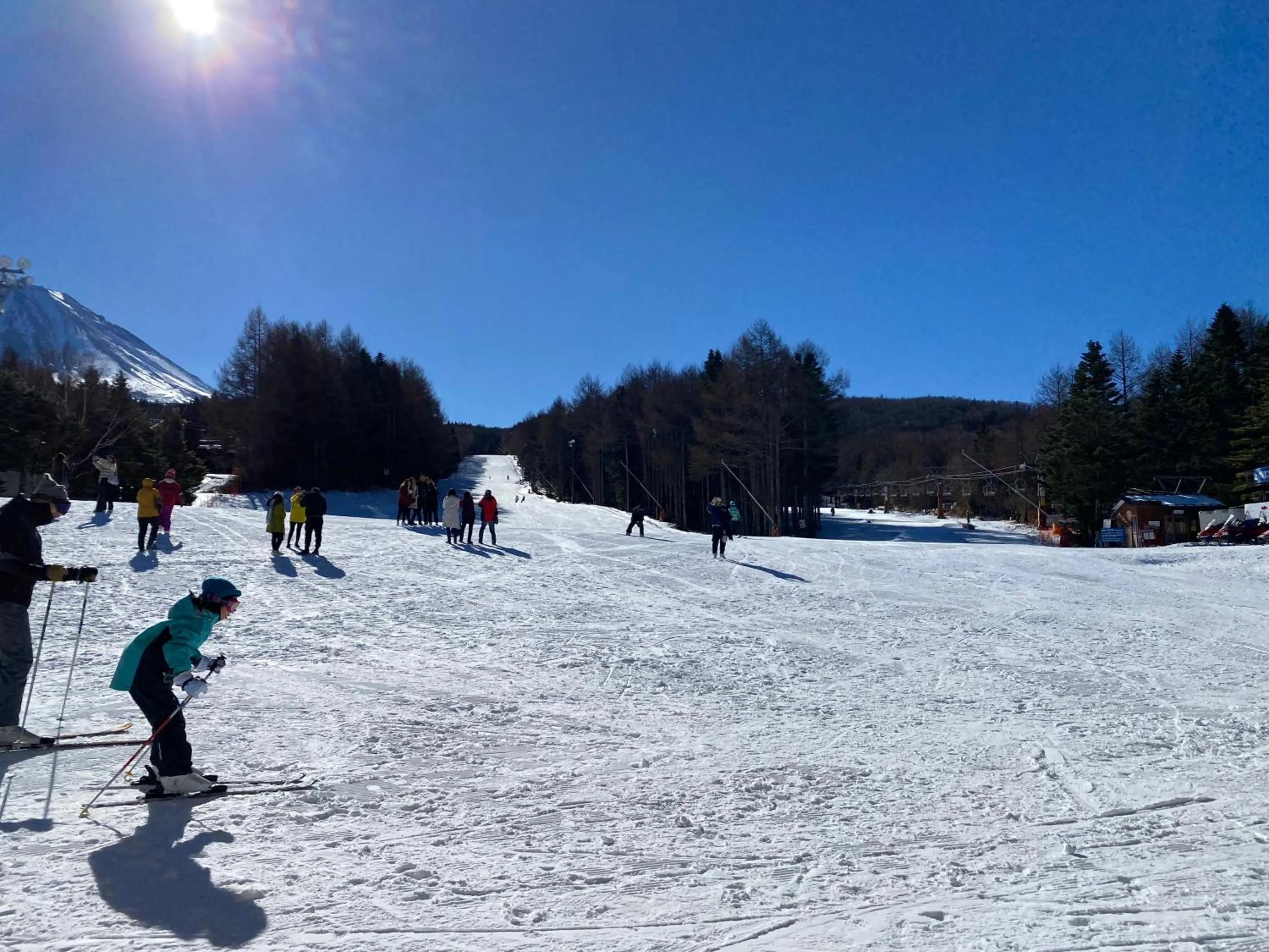 Skiing in Sansui Resorts Yamanakako