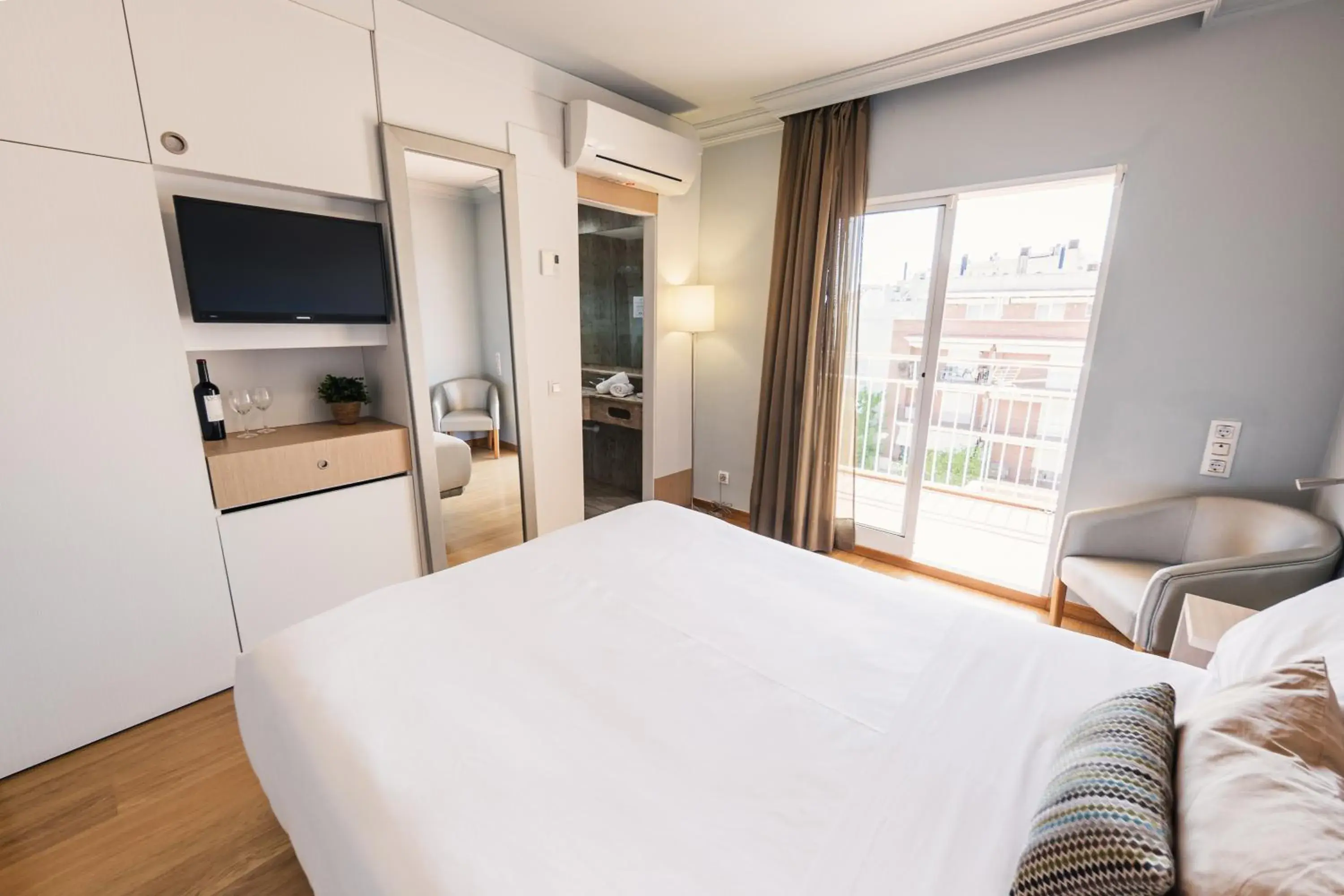 Bed in Mònica Hotel Bed in Mònica Hotel