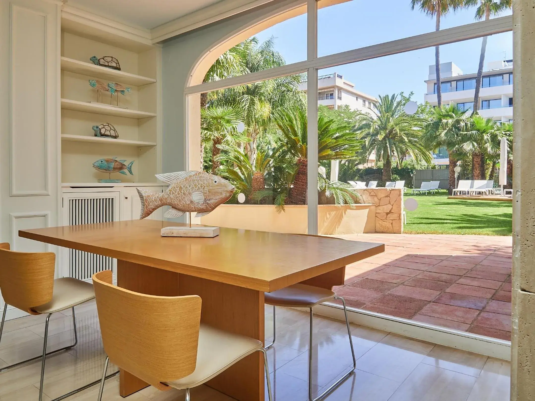 Lounge or bar in Mònica Hotel Lounge or bar in Mònica Hotel