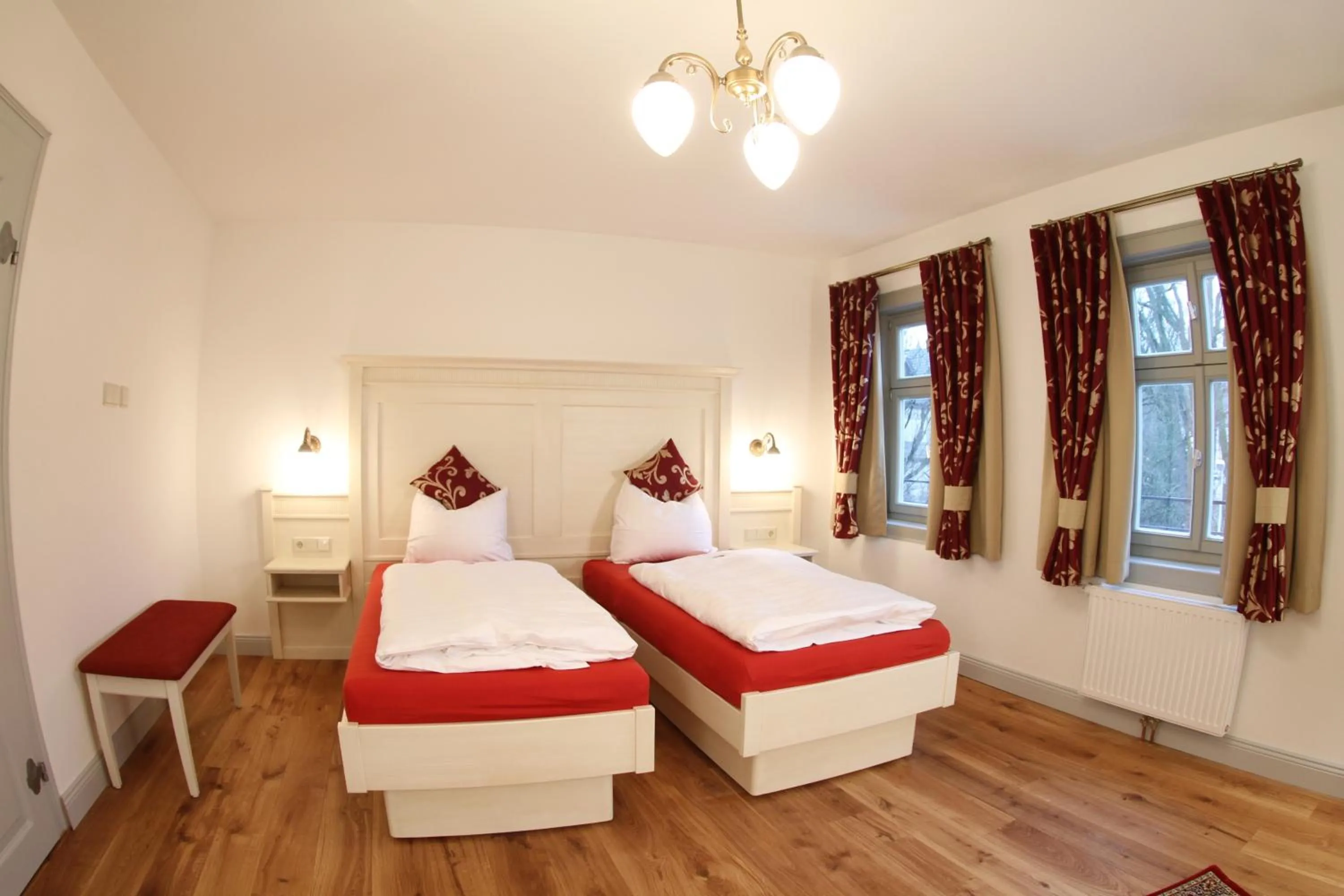 Decorative detail, Bed in Hotel Villa Victoria