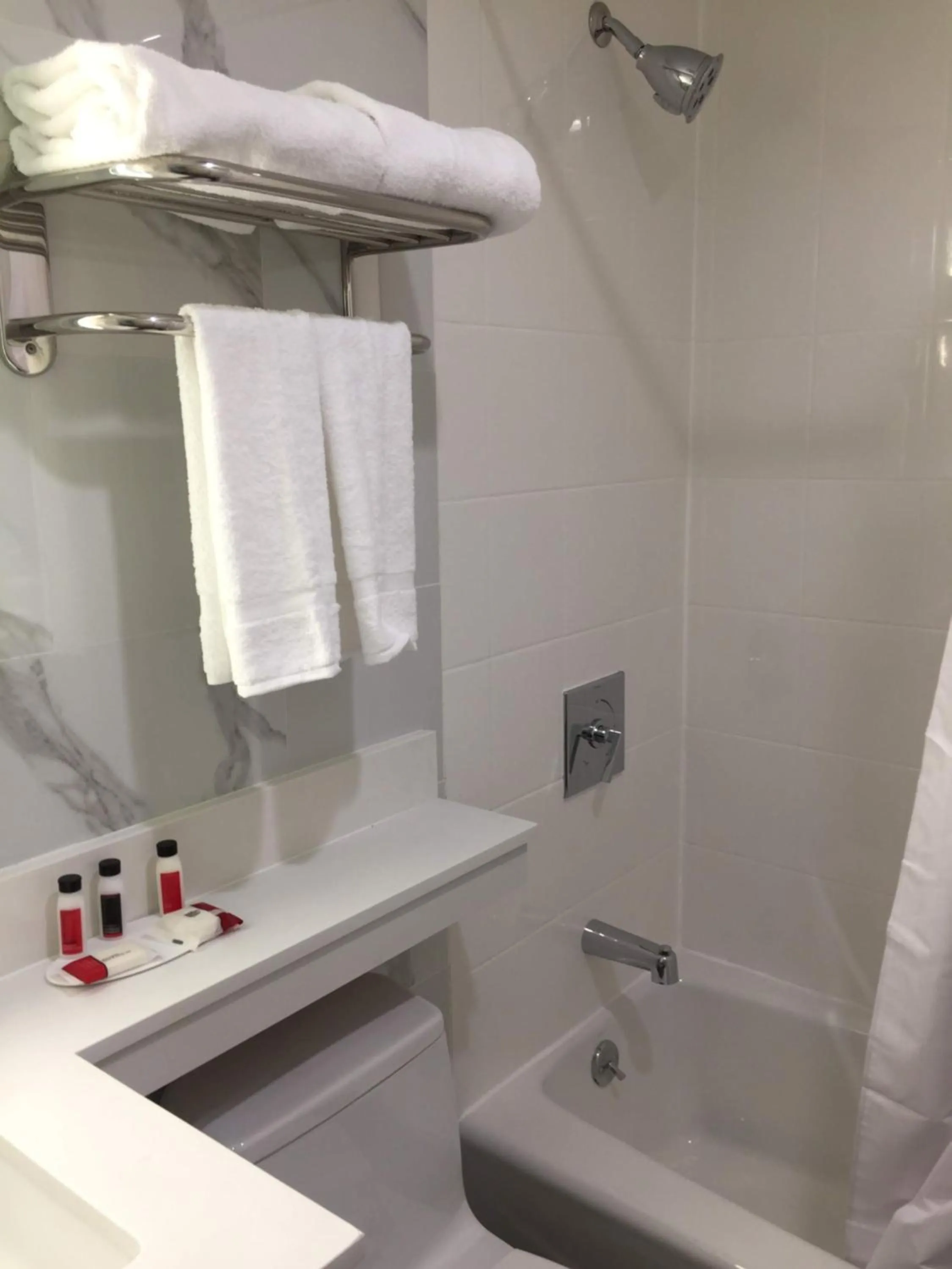 Shower in Voyage Hotel